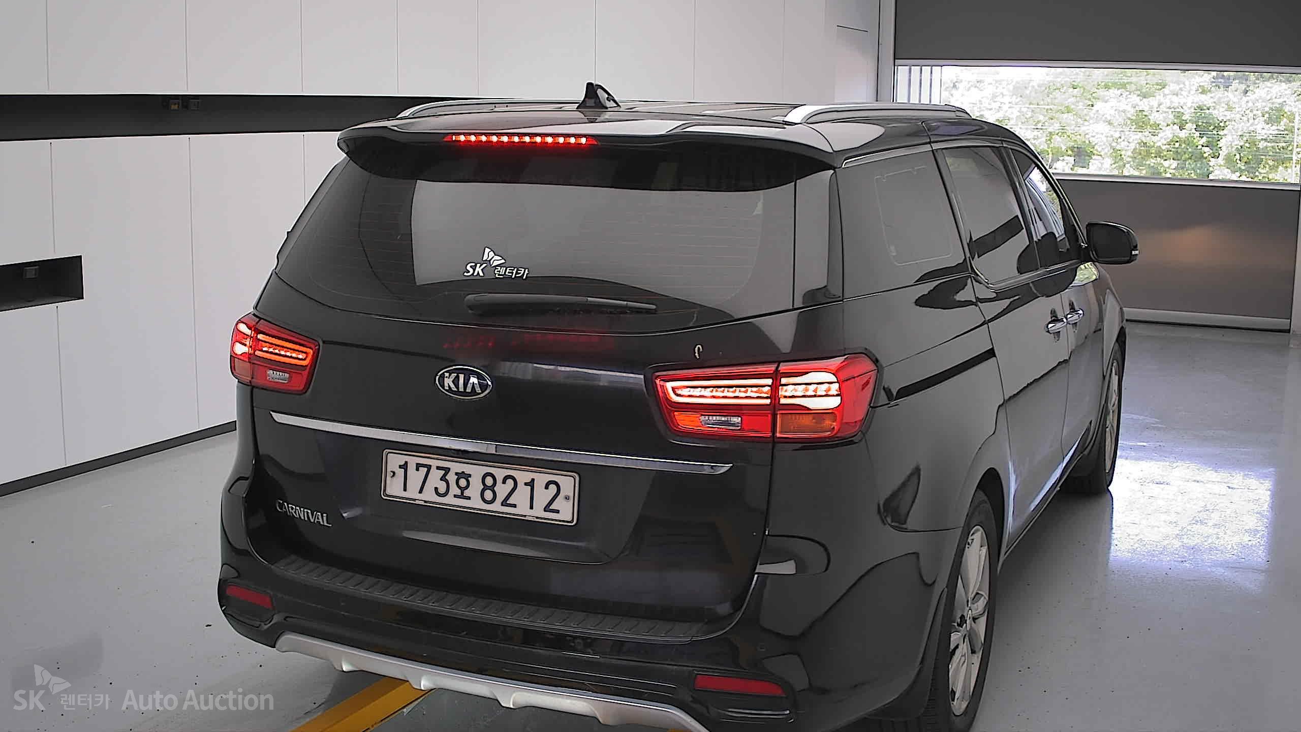 2020 - kia carnival