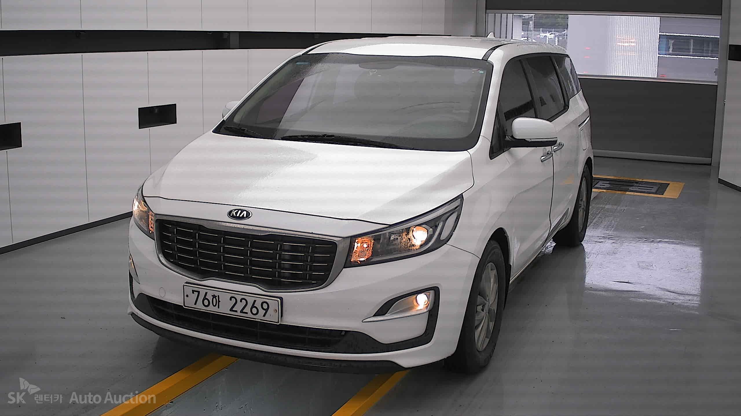 2020 - kia carnival