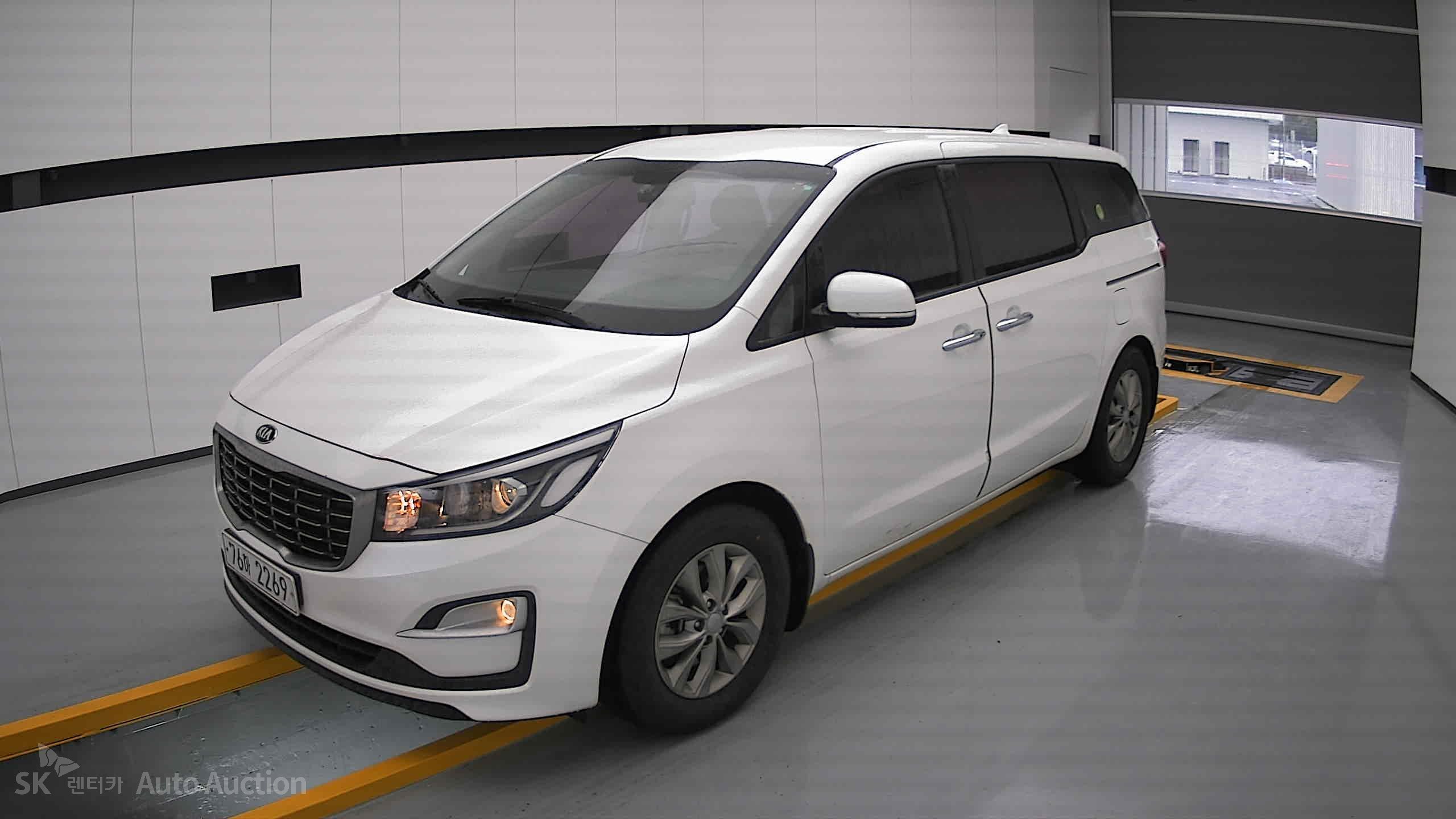 2020 - kia carnival