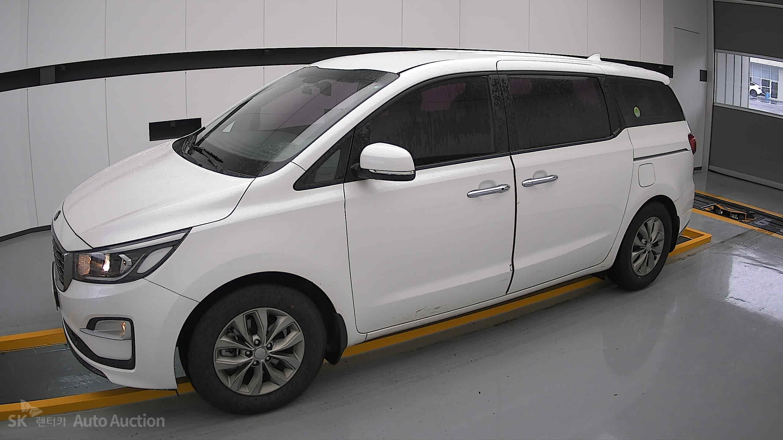 2020 - kia carnival