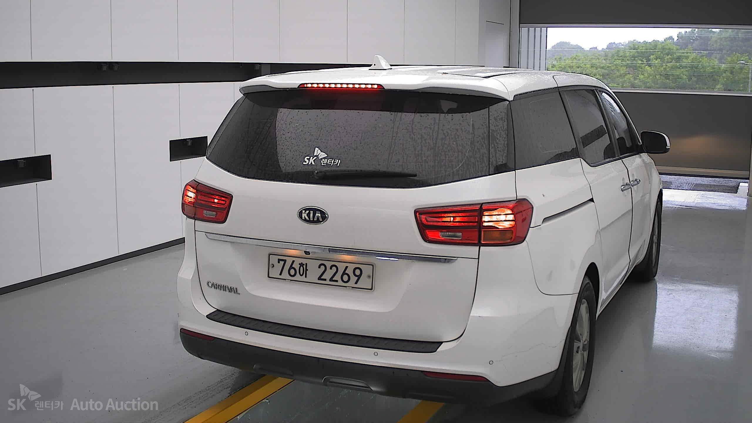 2020 - kia carnival