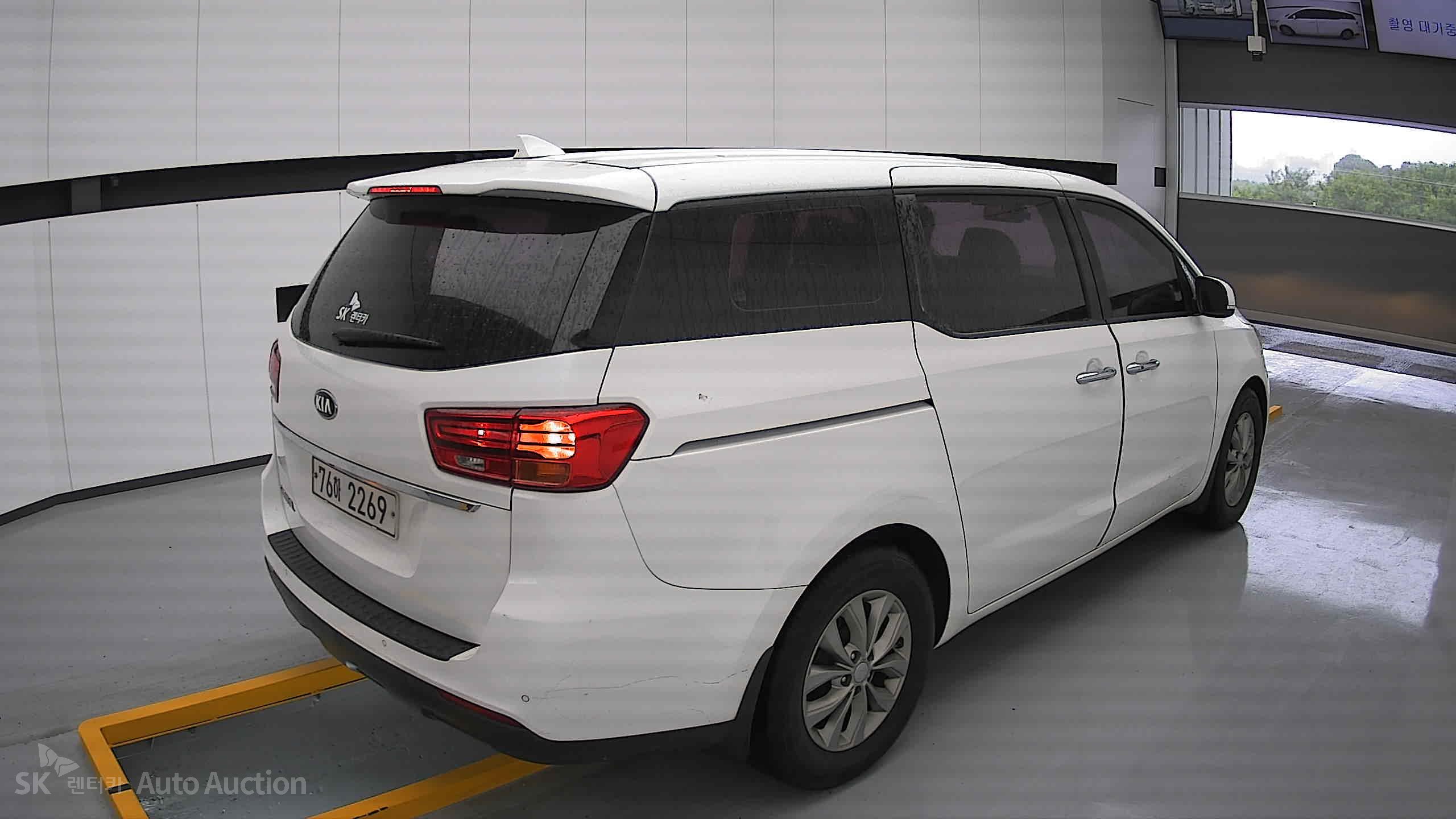 2020 - kia carnival
