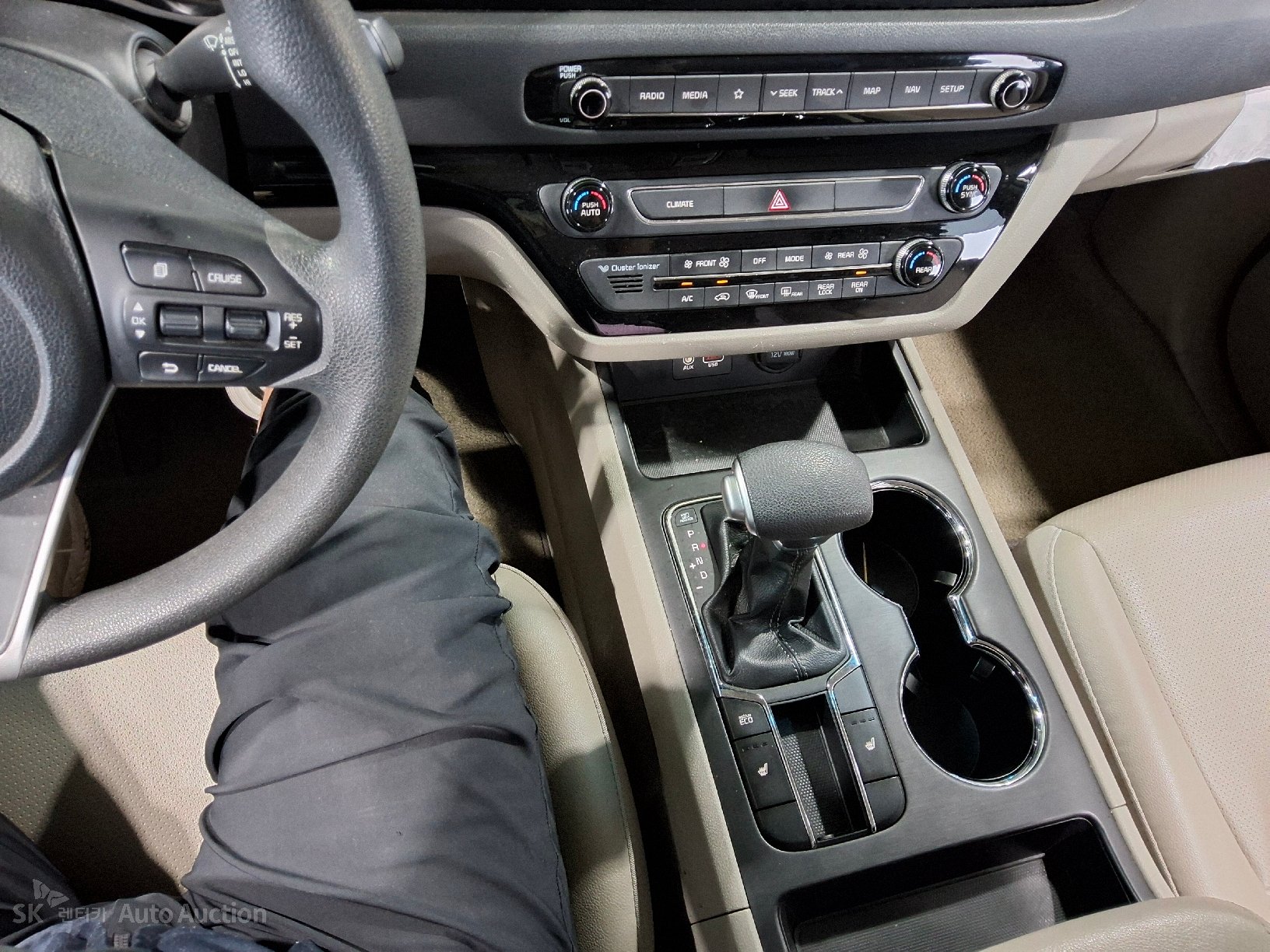 2020 - kia carnival