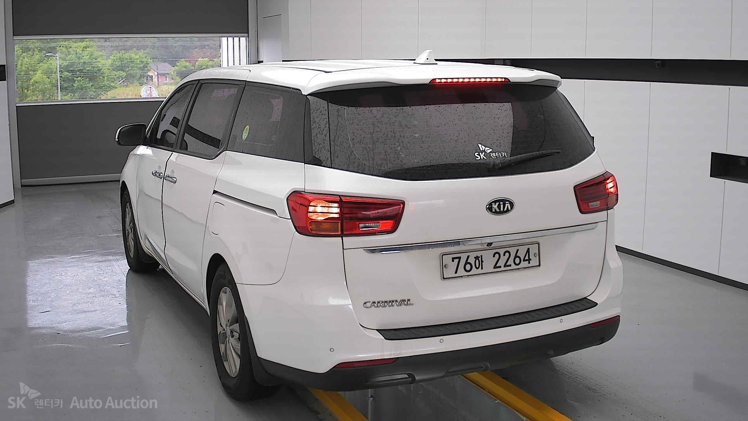 2020 - kia carnival