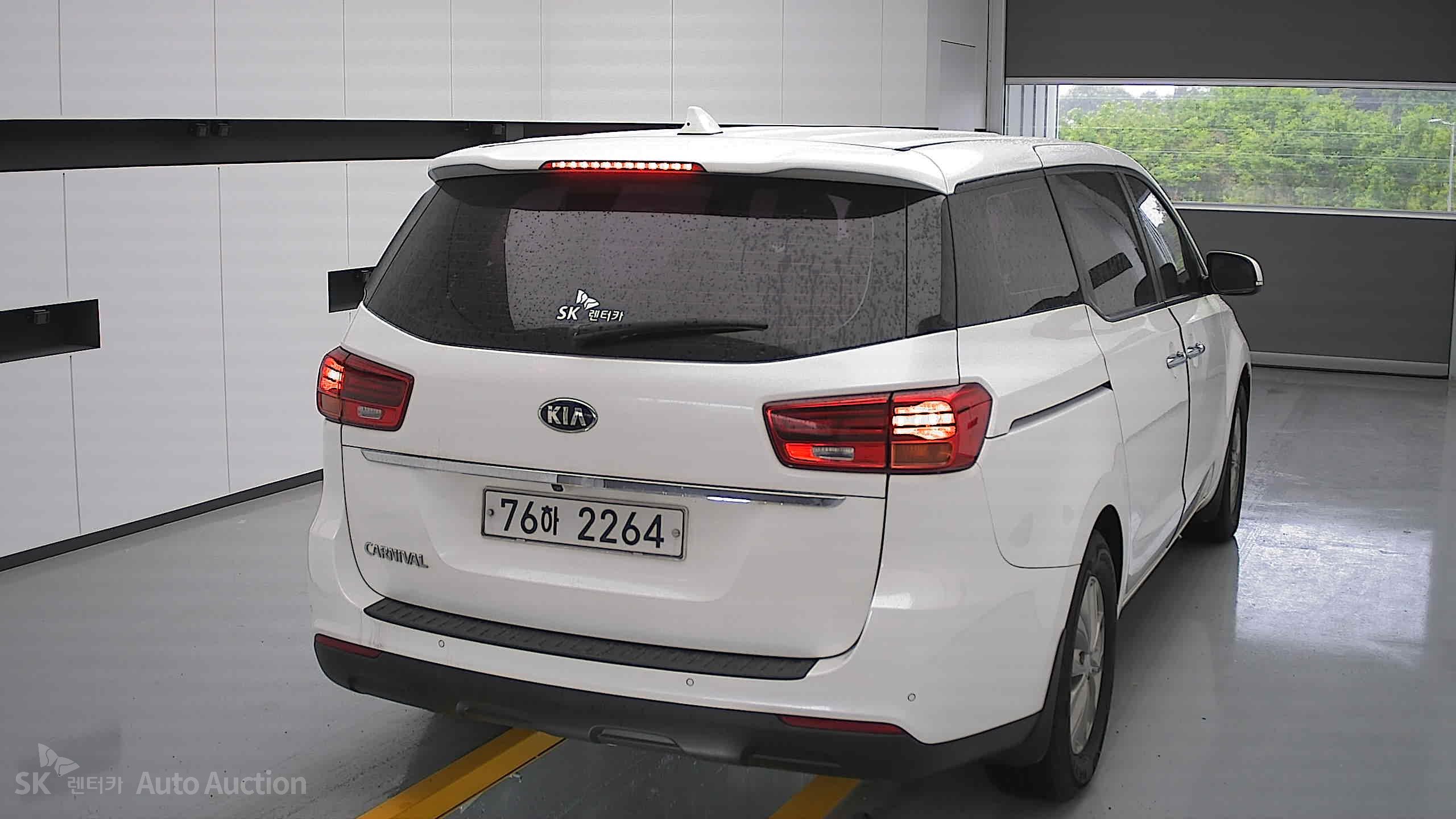 2020 - kia carnival