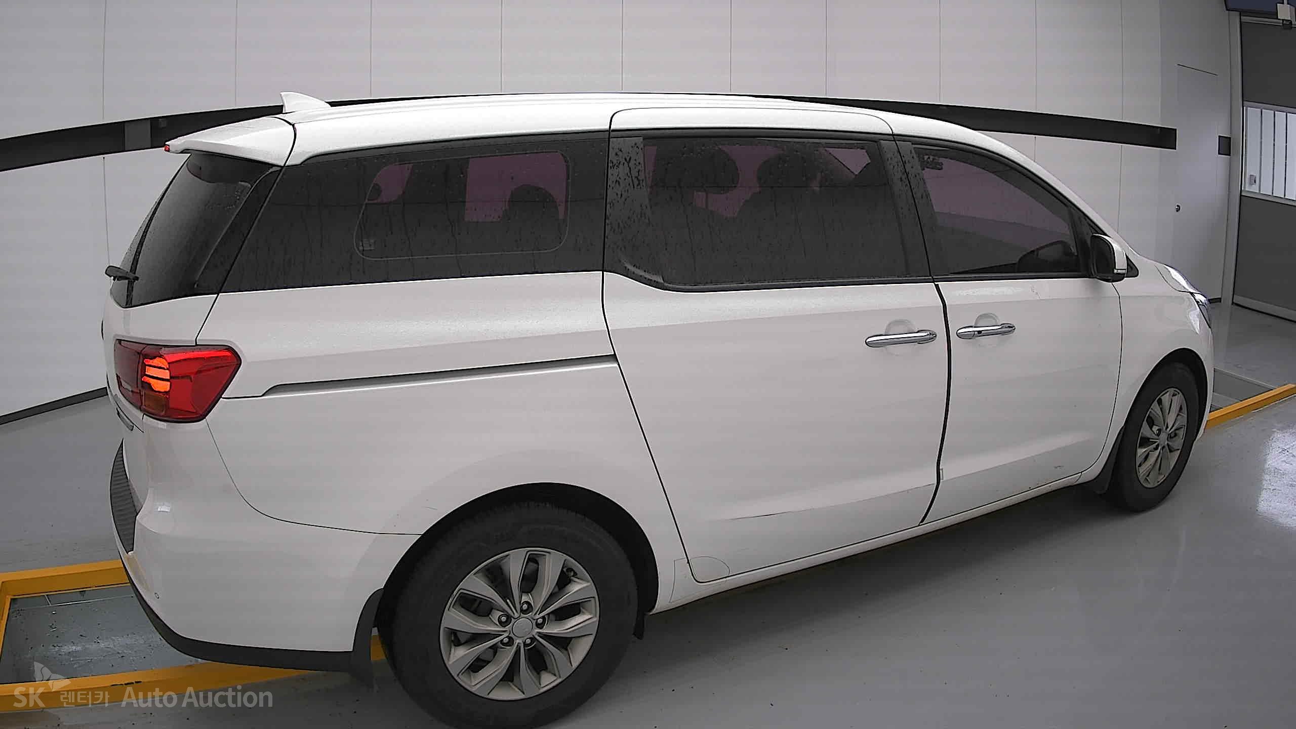 2020 - kia carnival