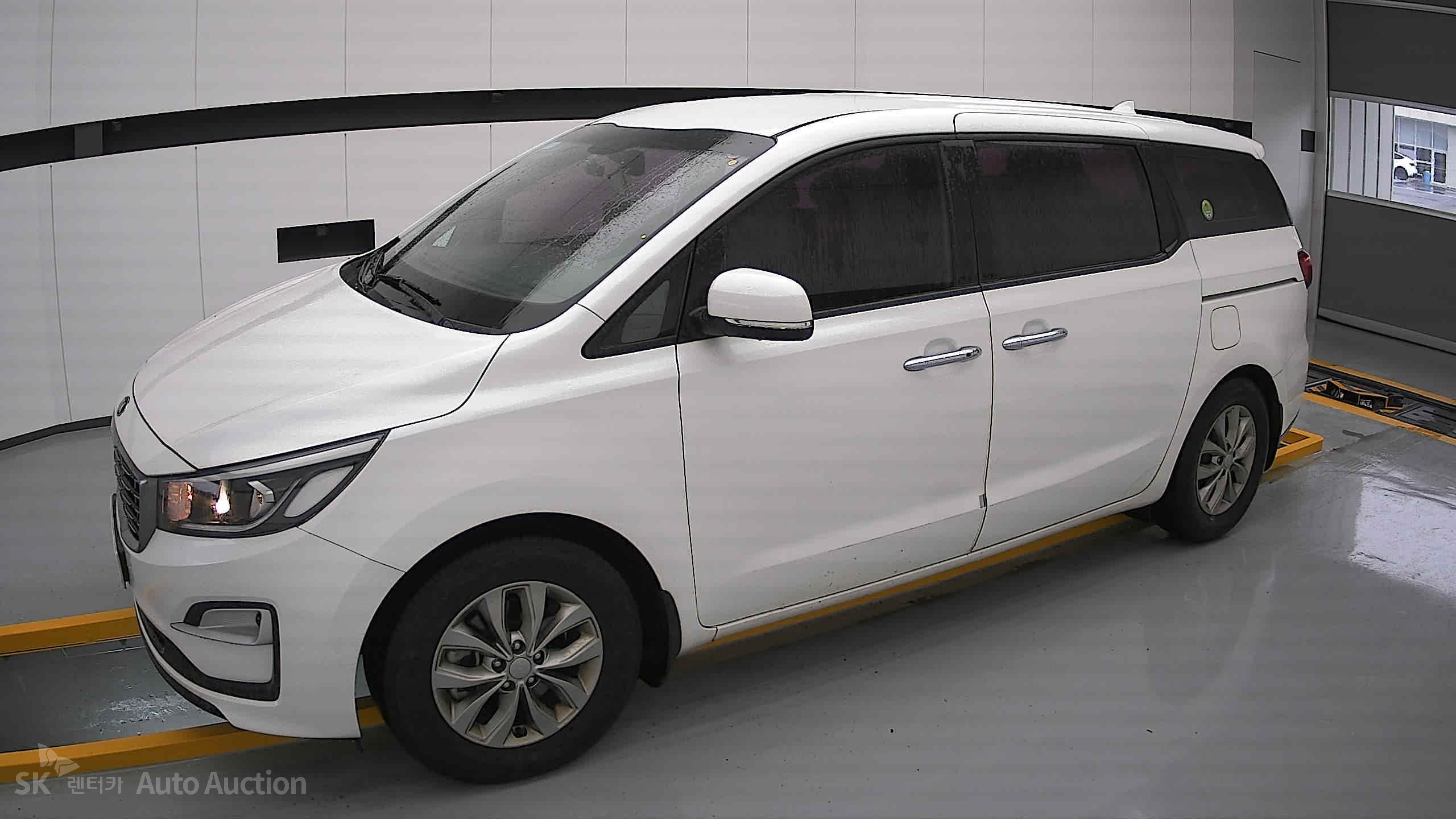 2020 - kia carnival