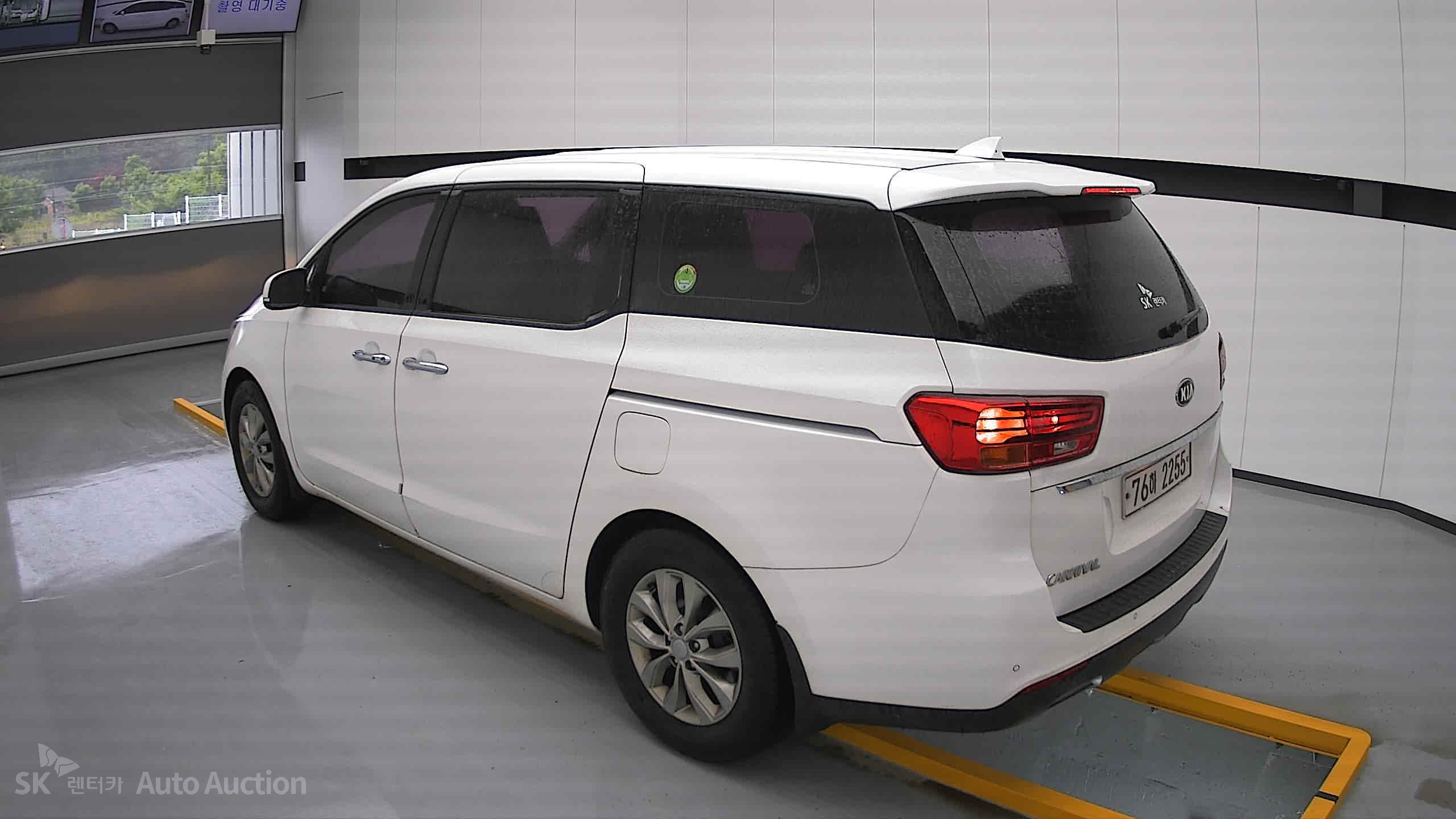 2020 - kia carnival
