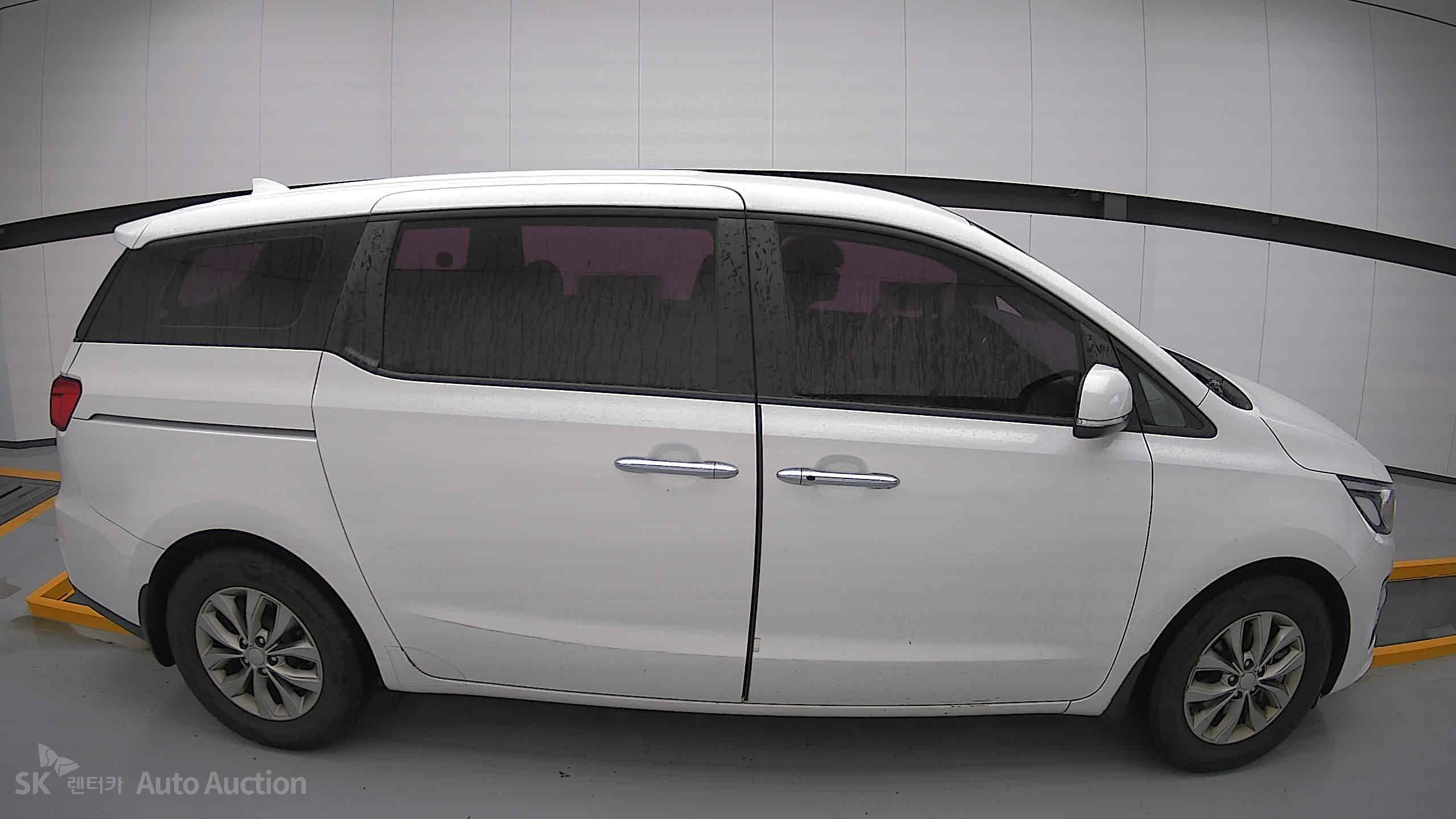 2020 - kia carnival