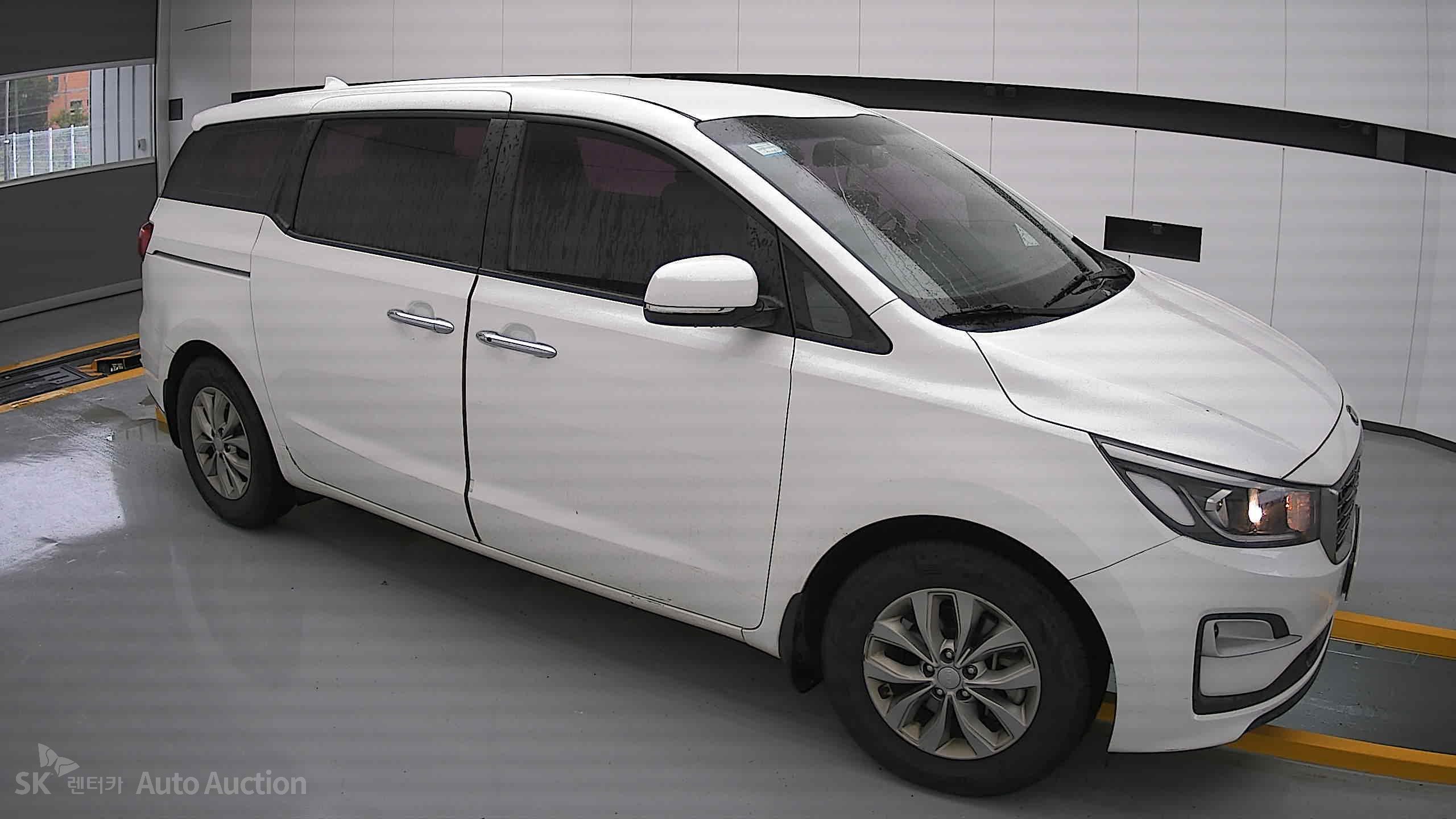 2020 - kia carnival