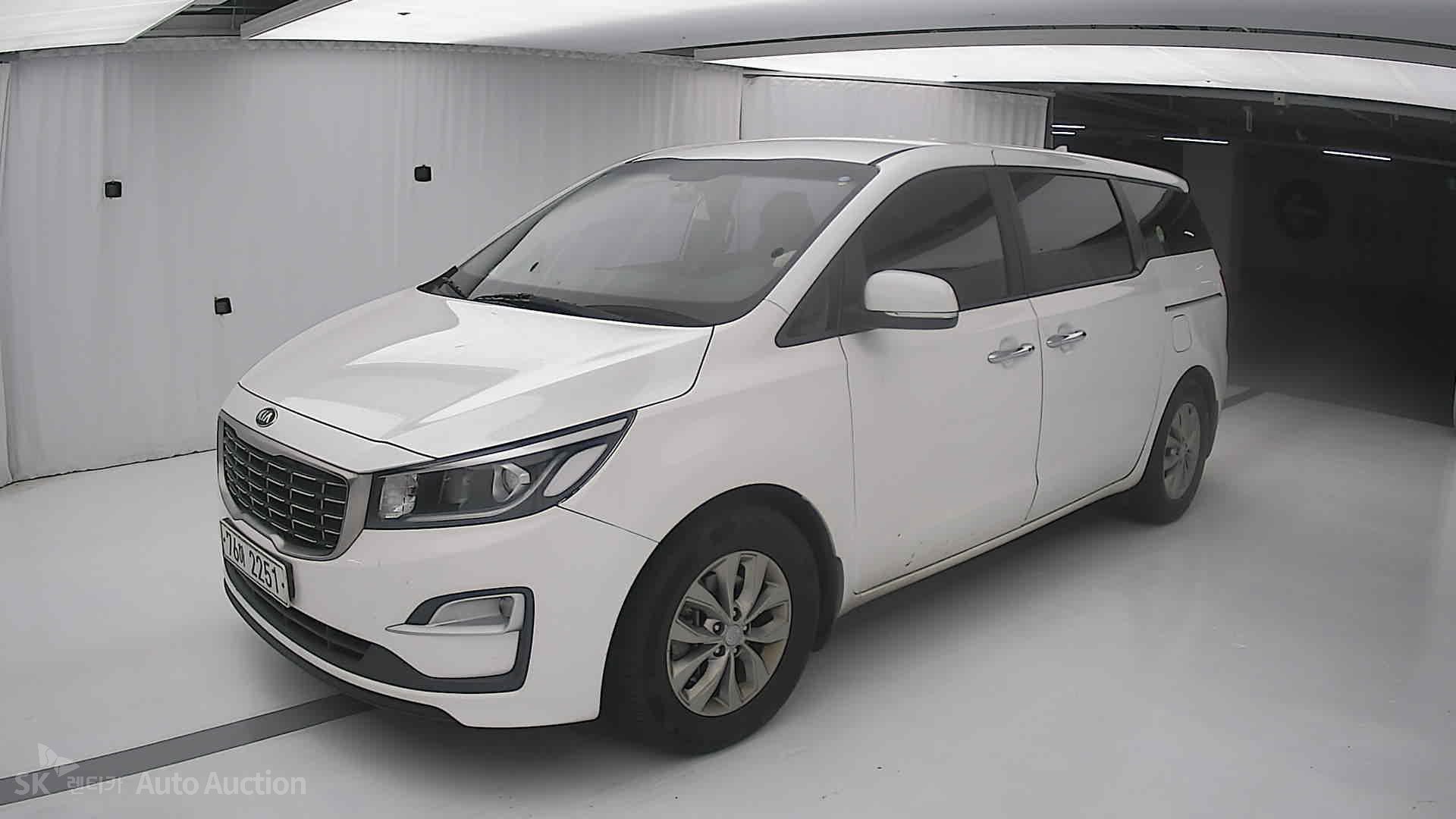 2020 - kia carnival