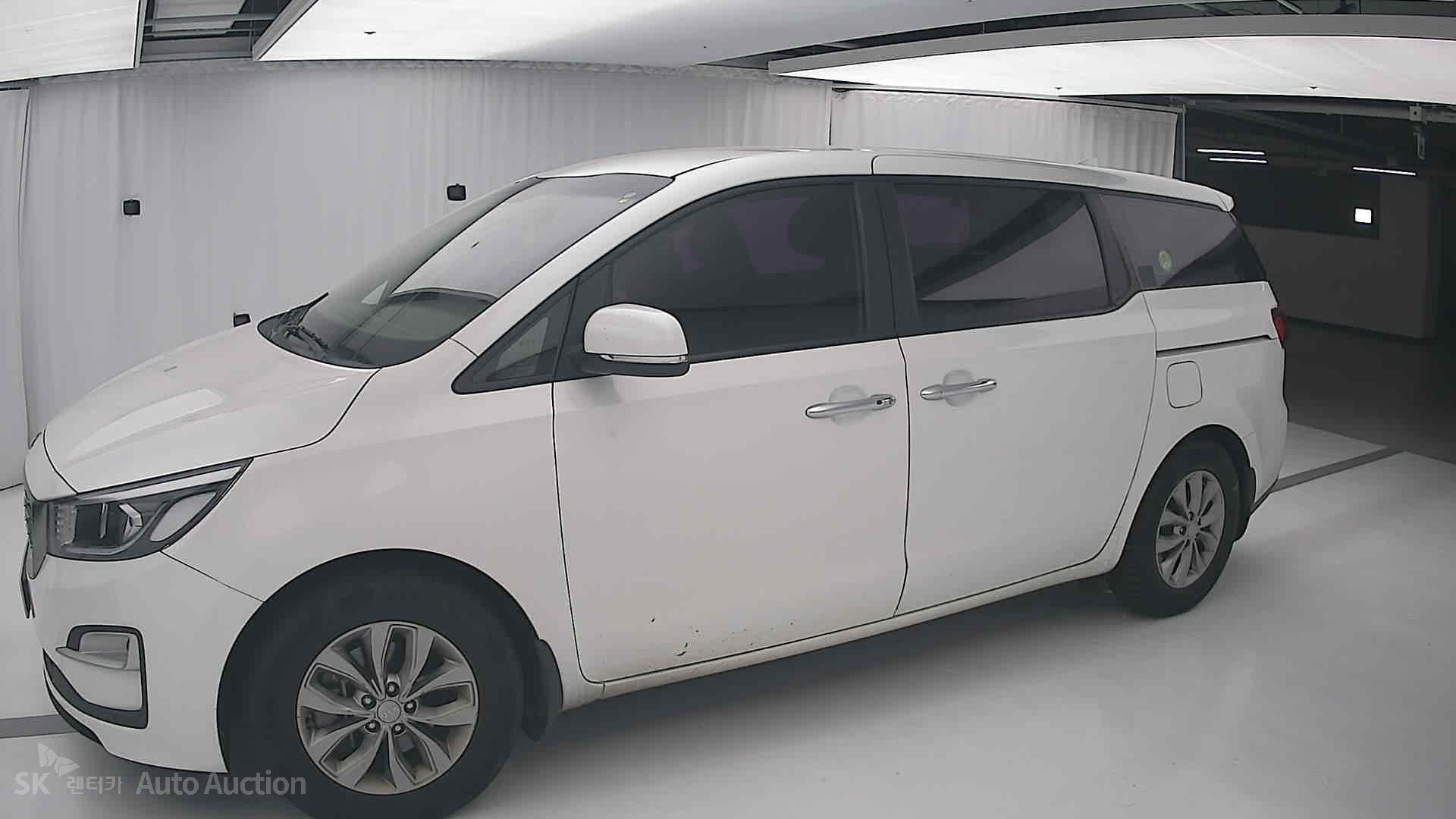 2020 - kia carnival