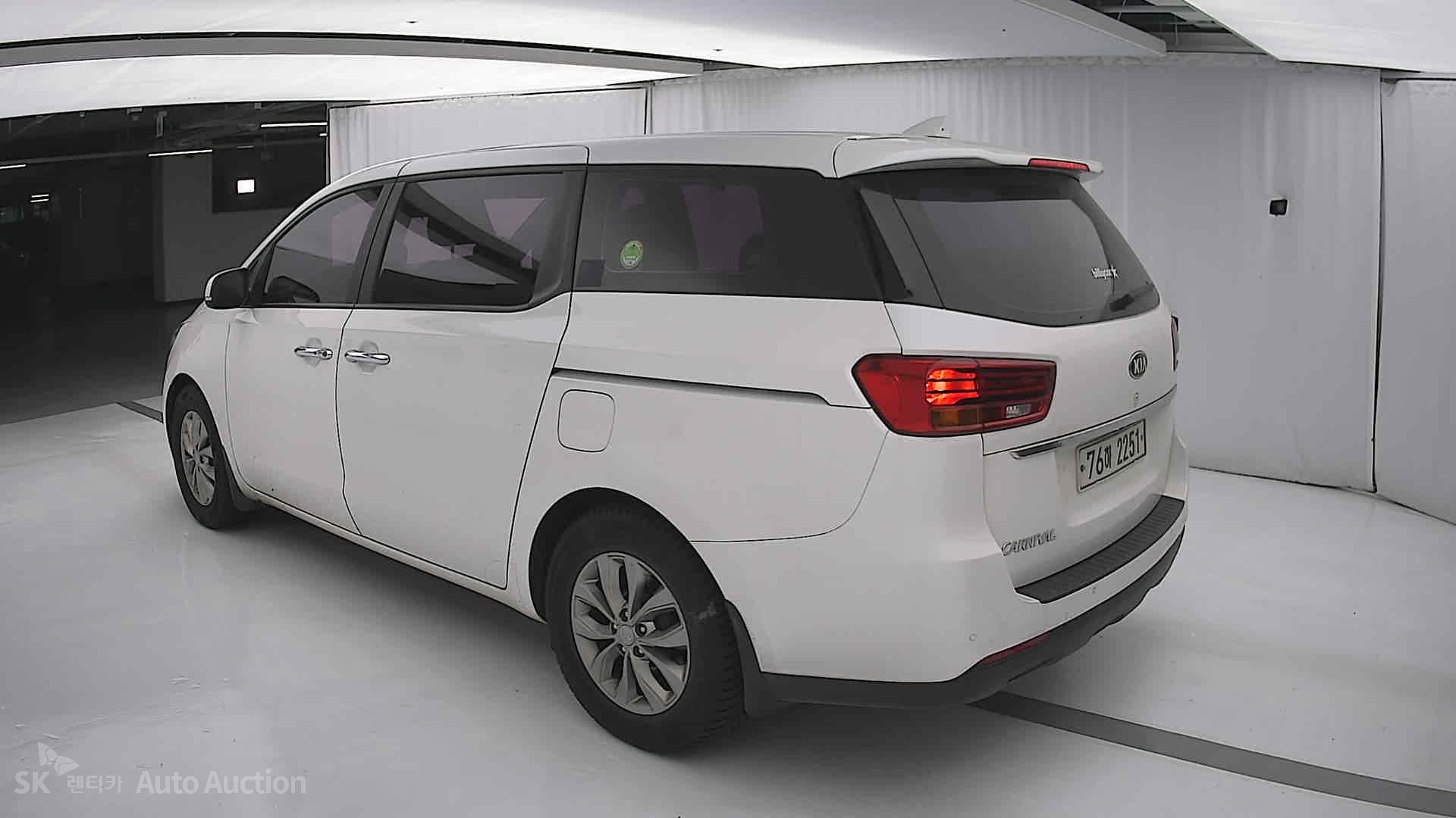 2020 - kia carnival