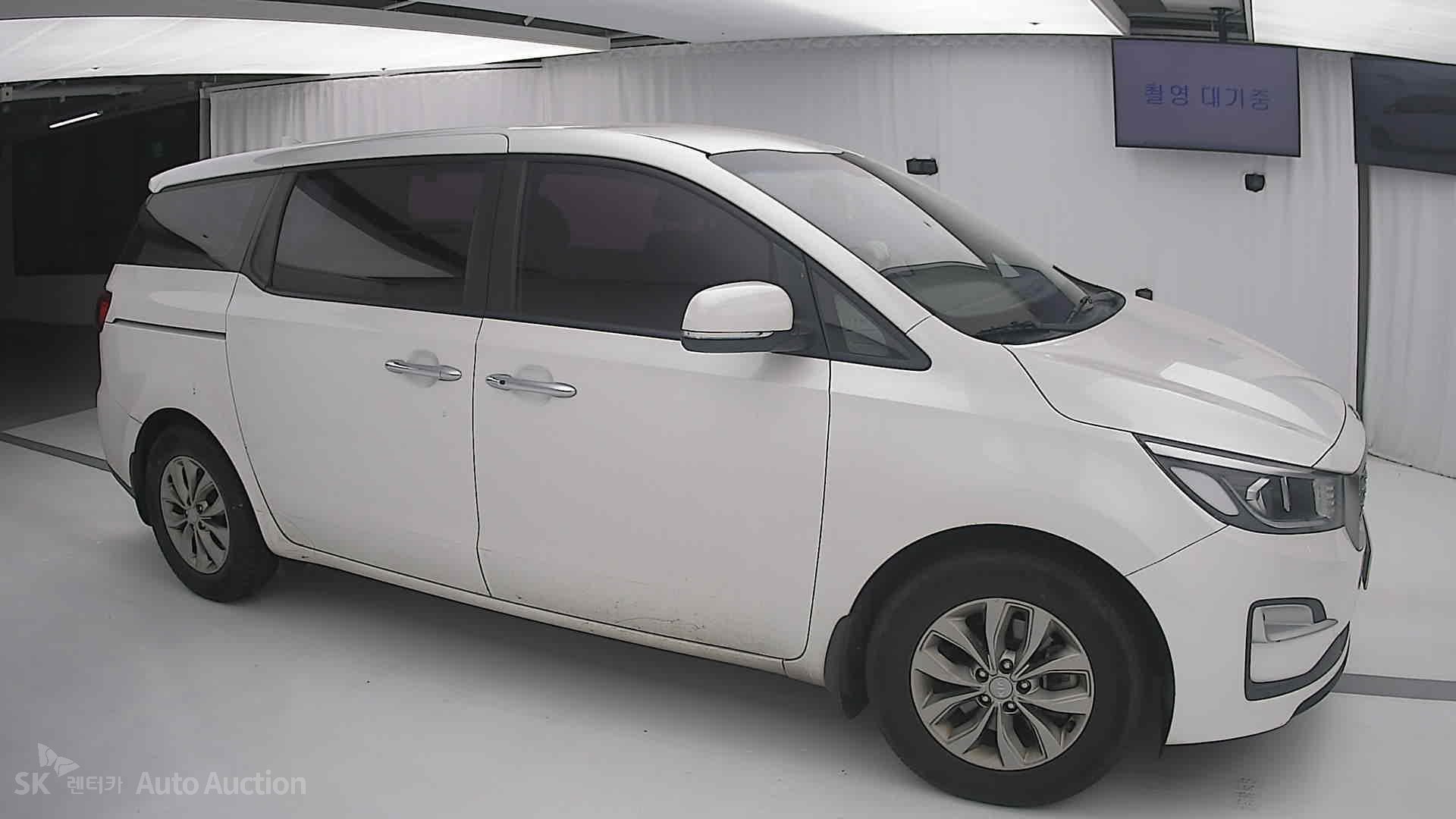 2020 - kia carnival