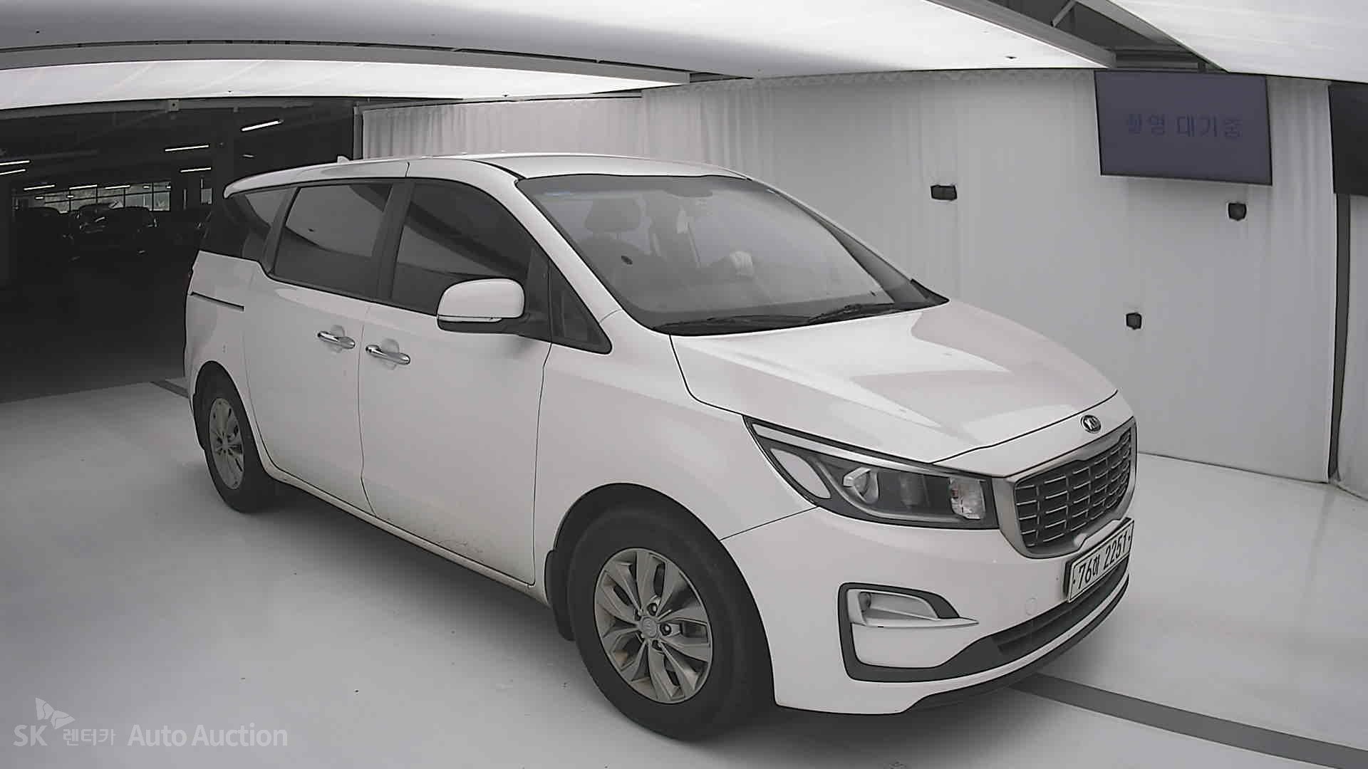 2020 - kia carnival