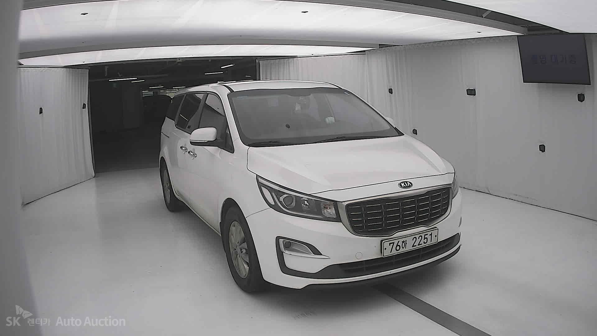 2020 - kia carnival