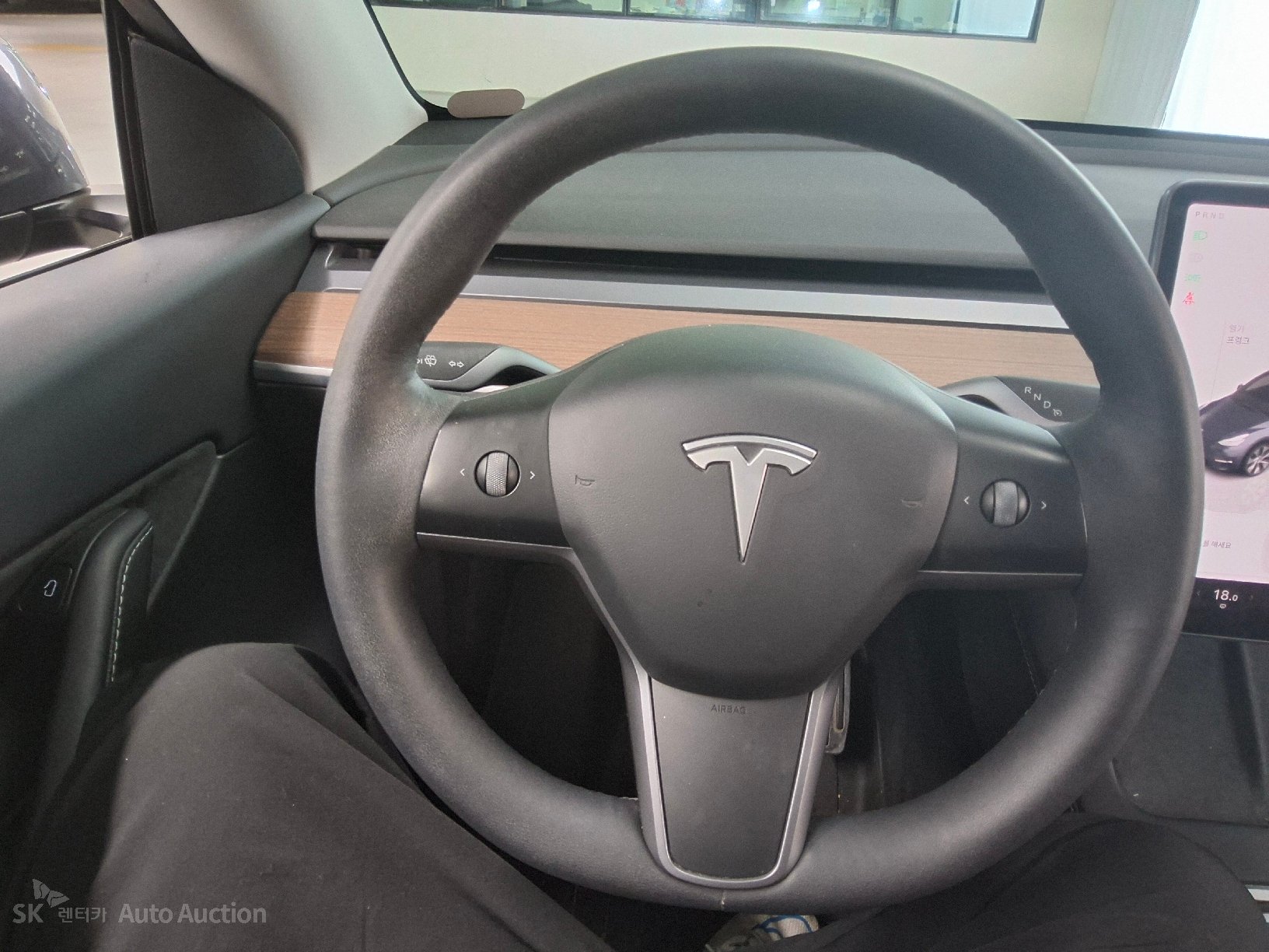 2022 - tesla model y