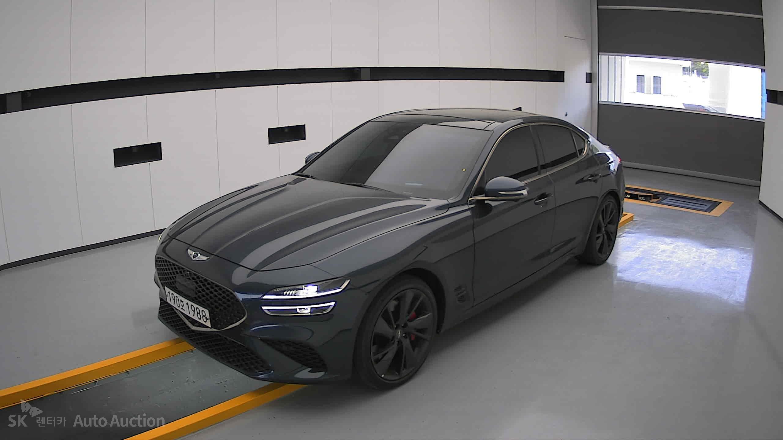 2022 - genesis g70