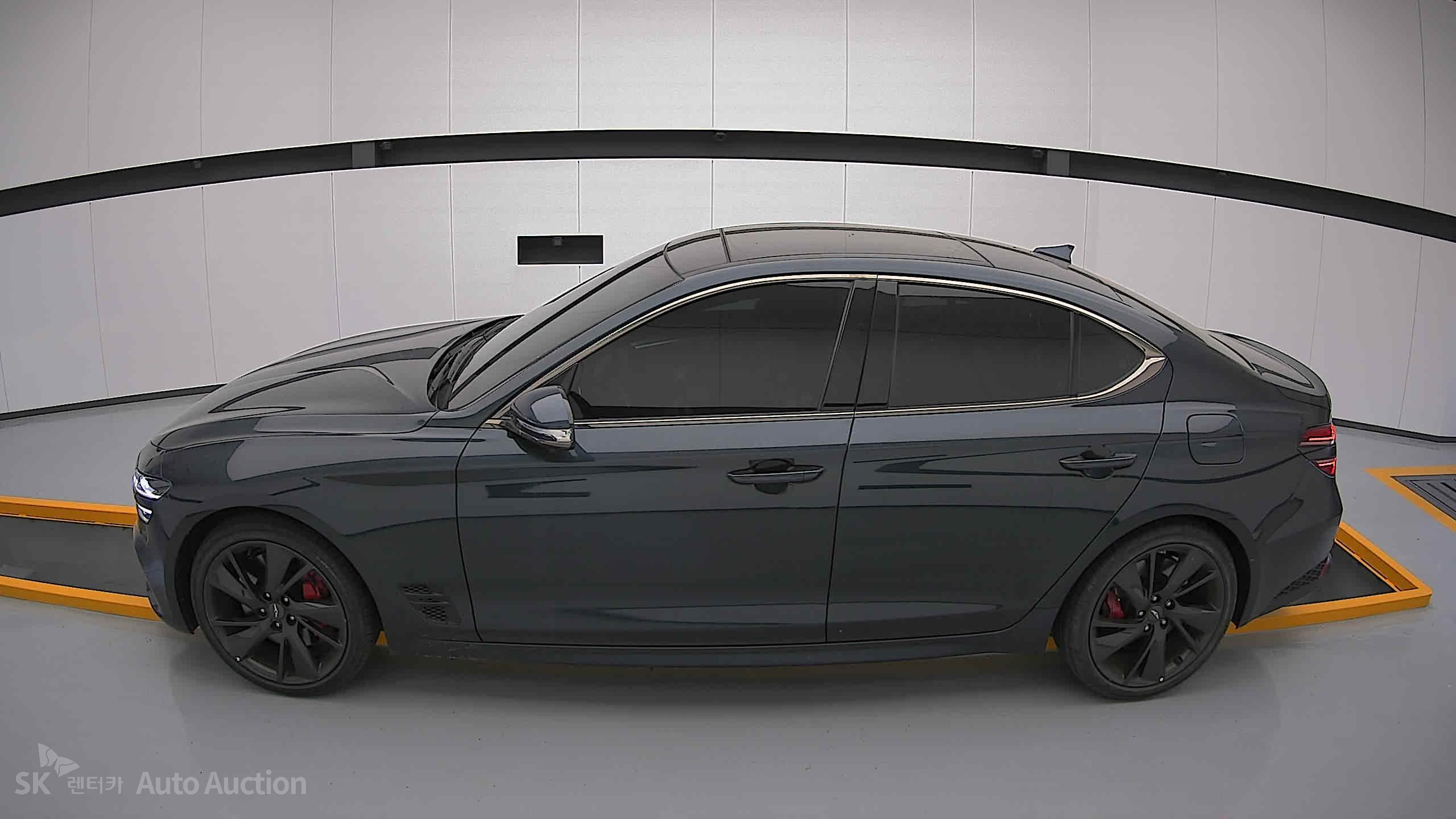 2022 - genesis g70