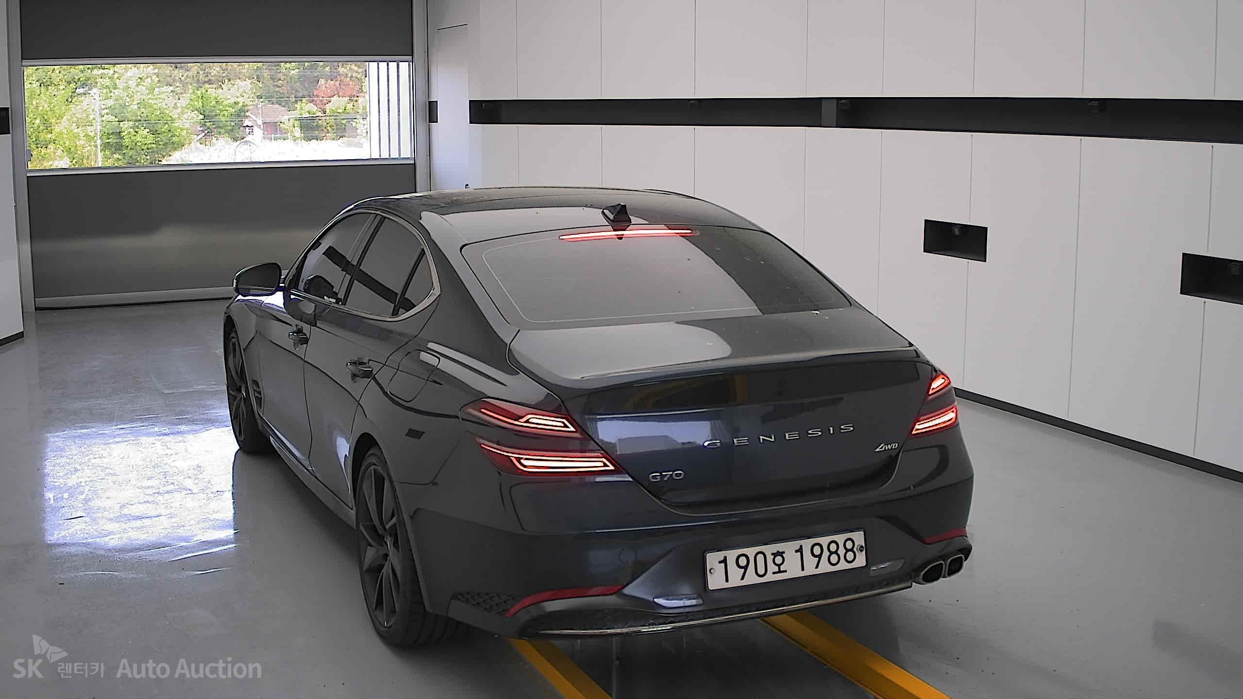2022 - genesis g70