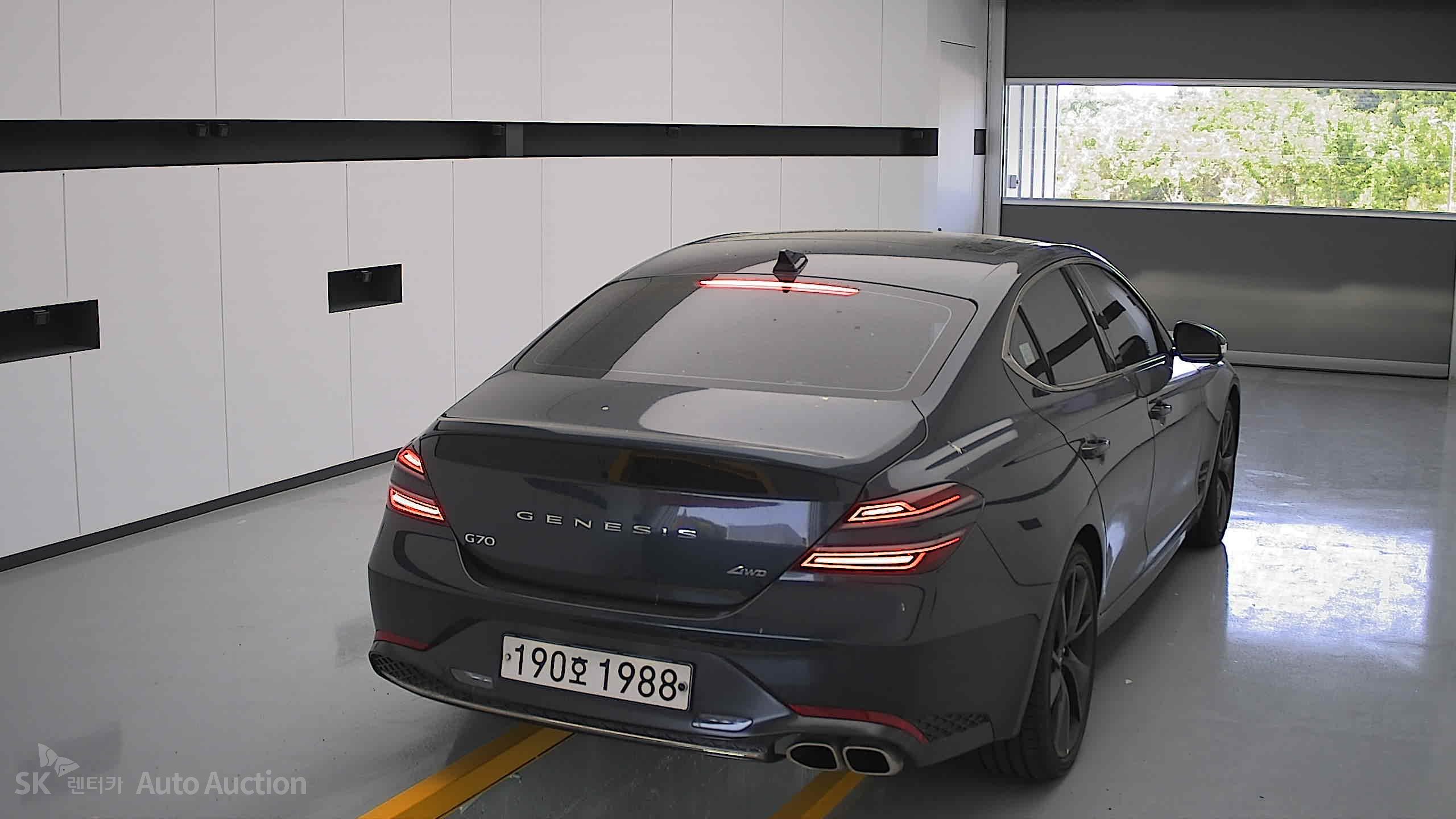 2022 - genesis g70