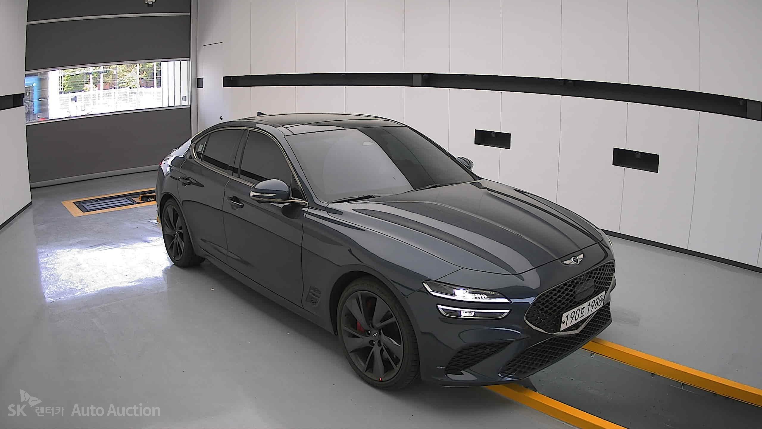 2022 - genesis g70