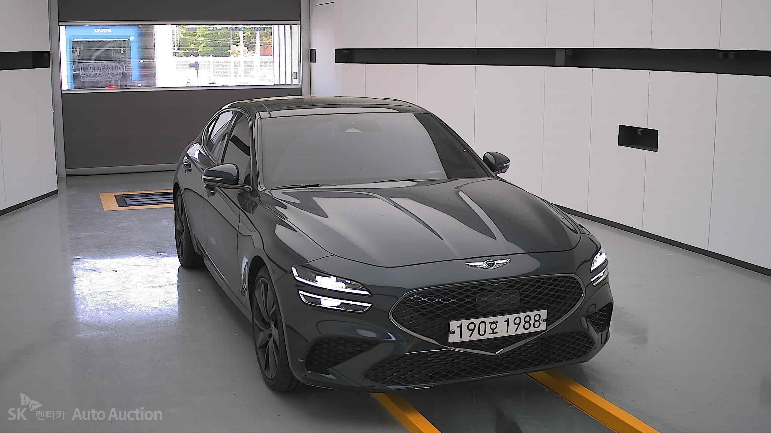 2022 - genesis g70