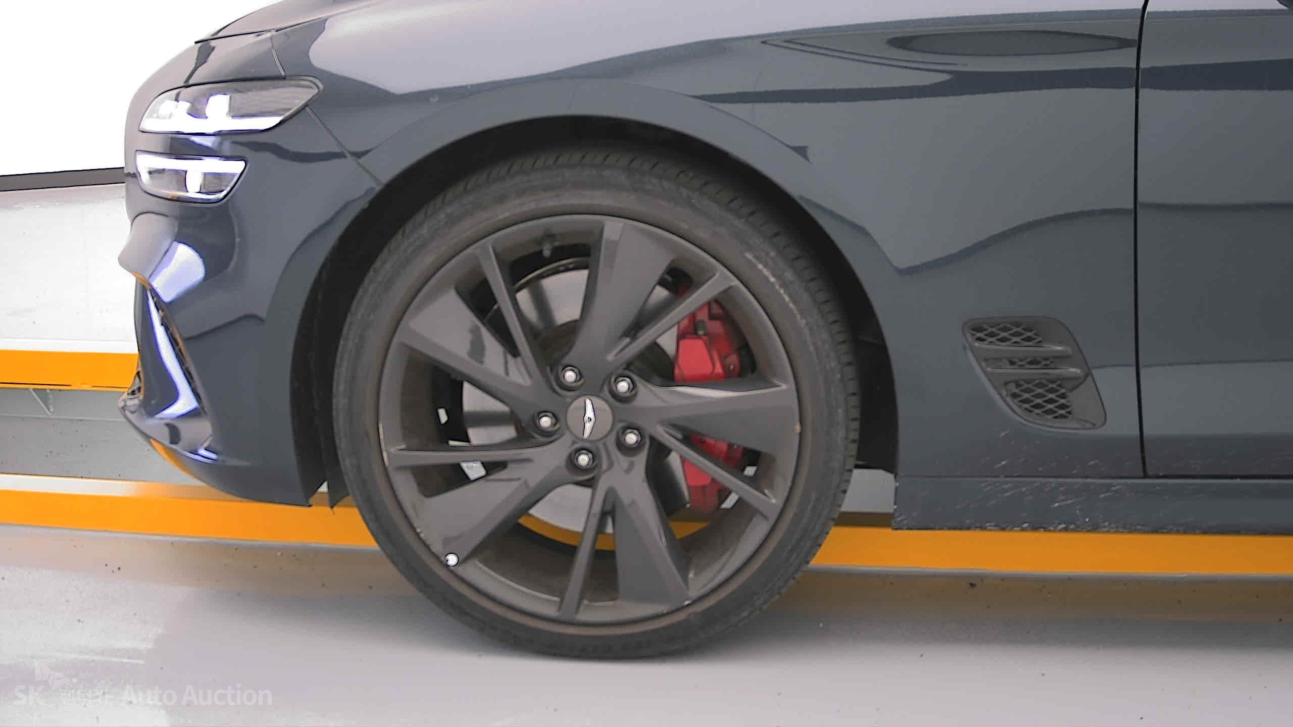 2022 - genesis g70