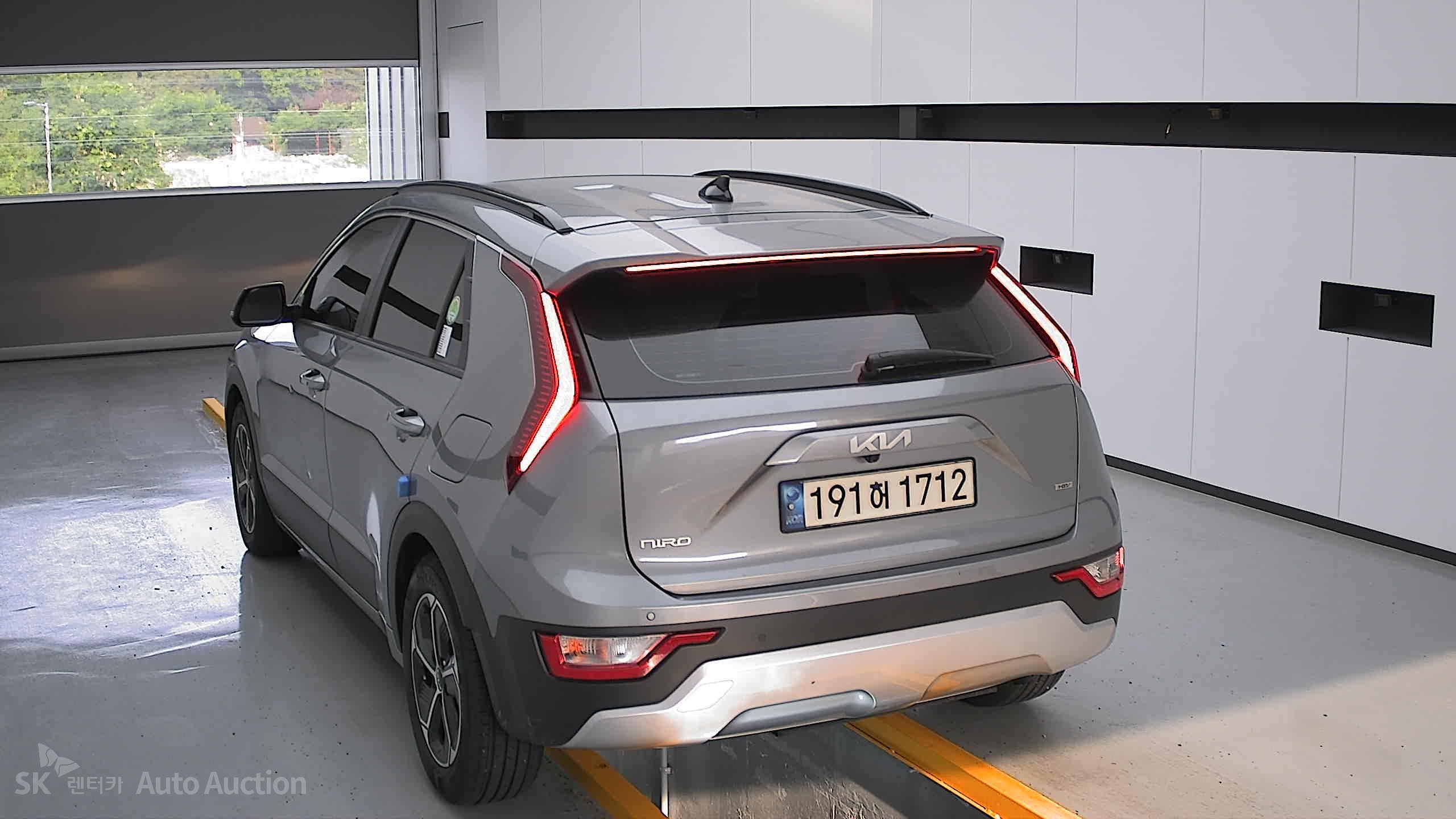 2022 - kia all-new niro