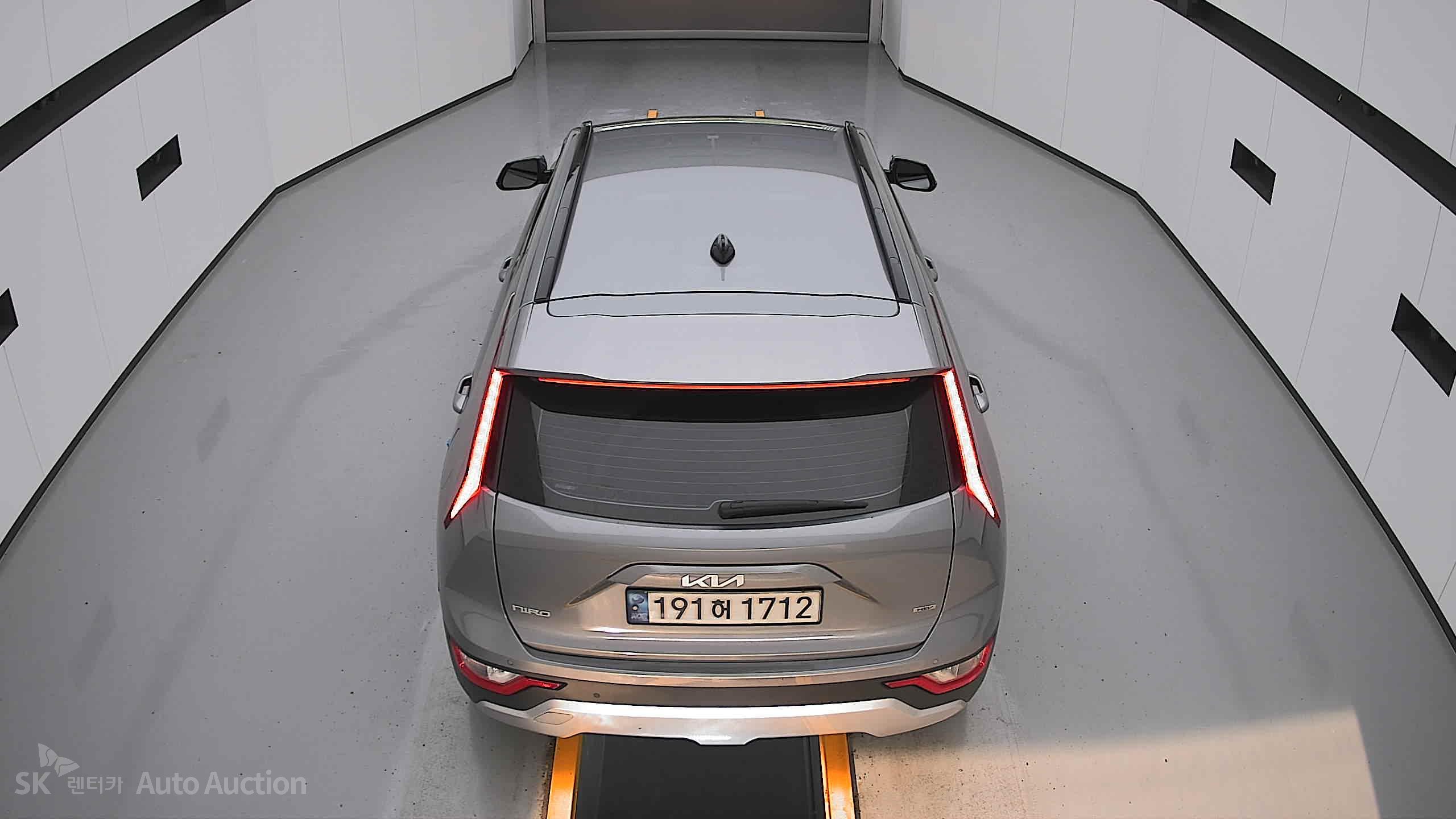2022 - kia all-new niro