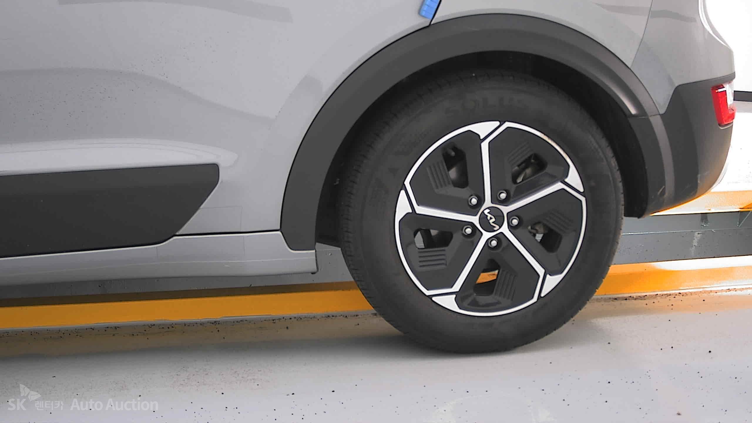 2022 - kia all-new niro