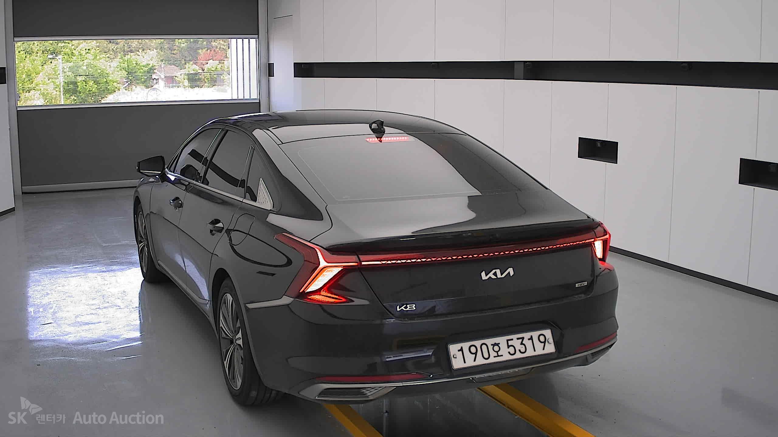 2022 - kia k8