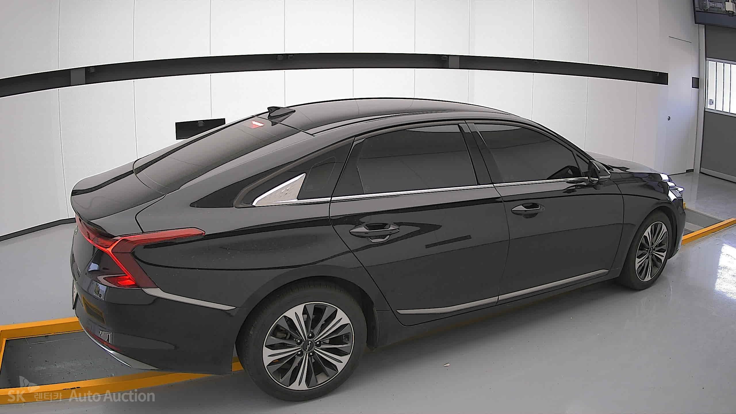 2022 - kia k8