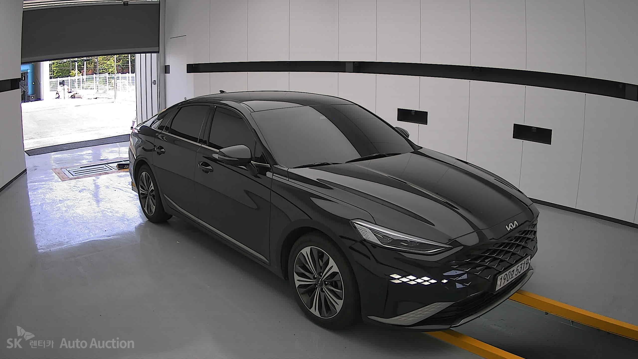 2022 - kia k8
