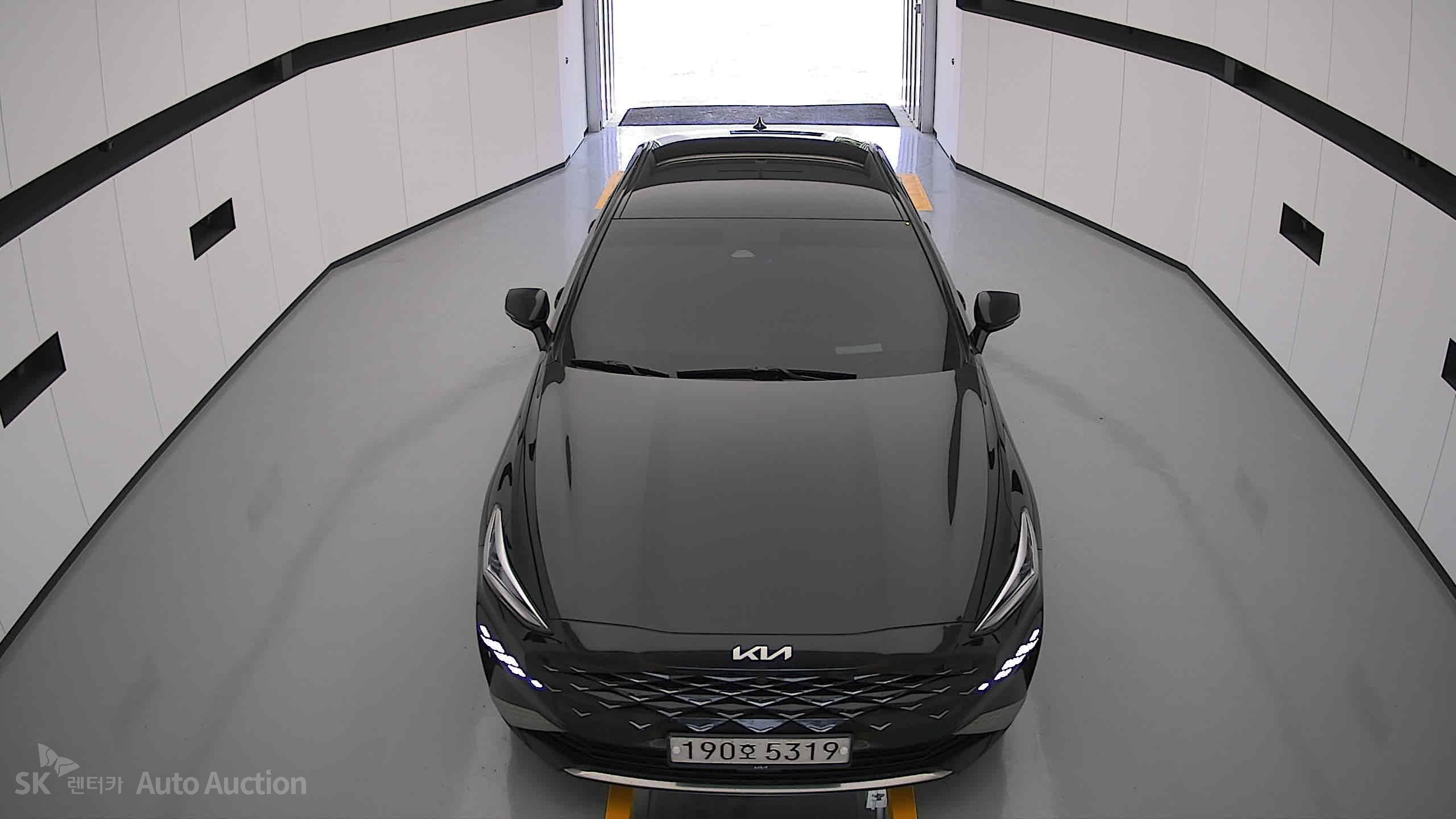 2022 - kia k8