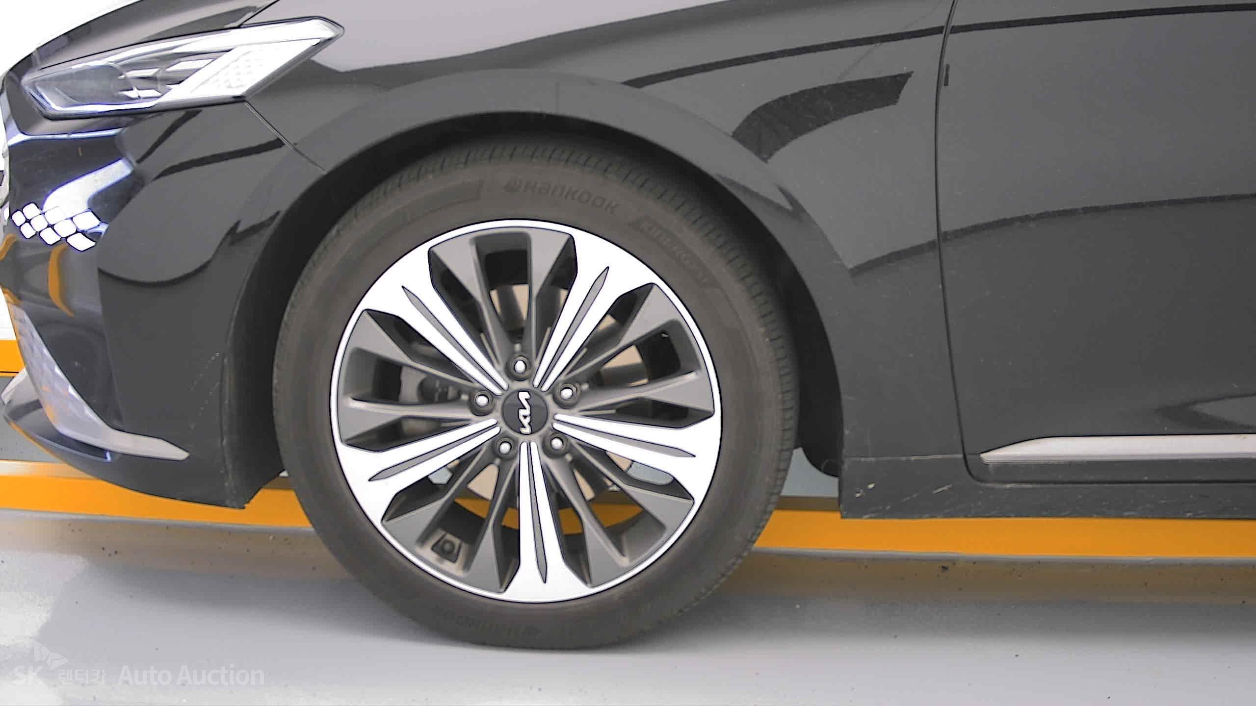 2022 - kia k8