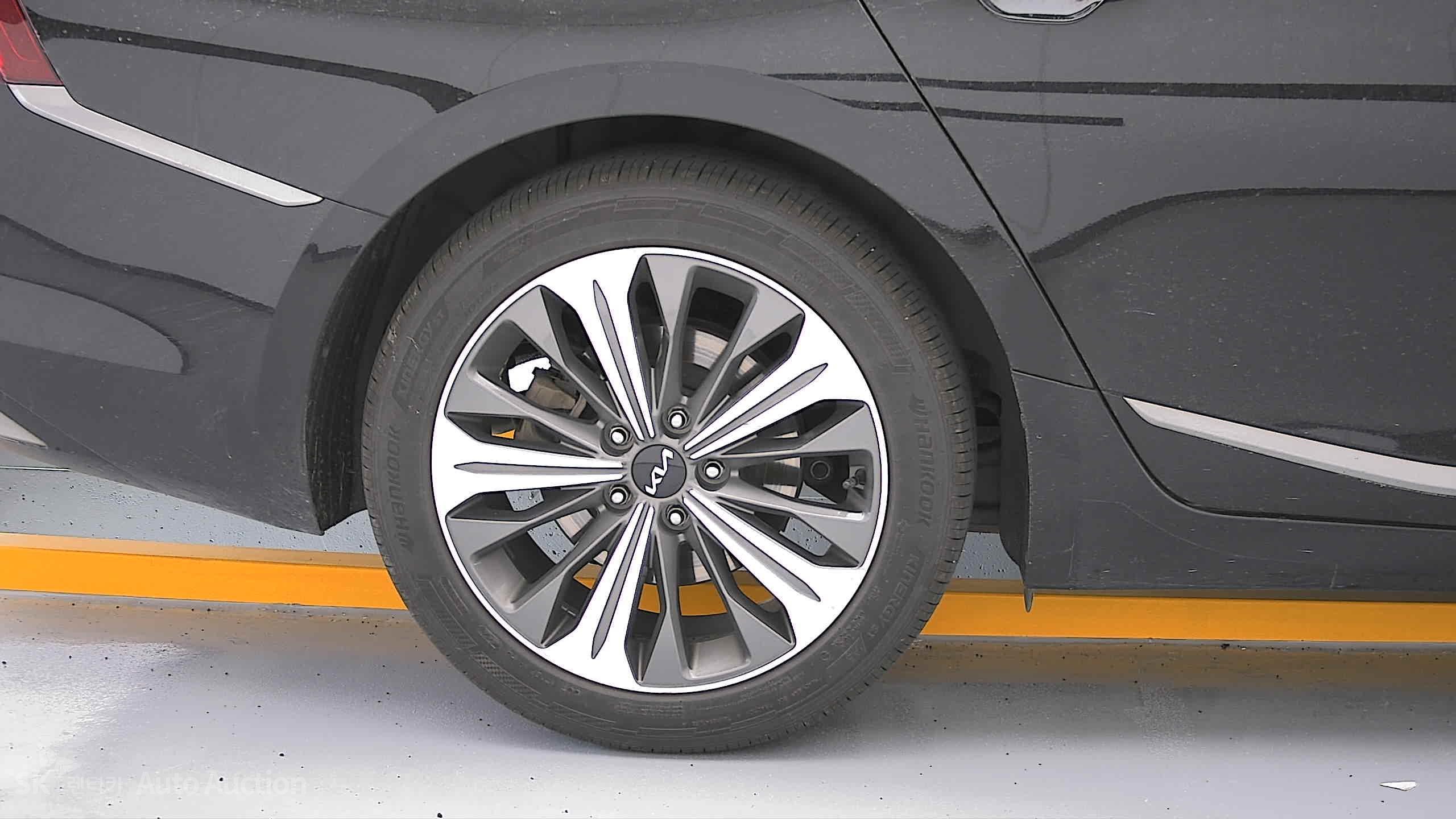 2022 - kia k8