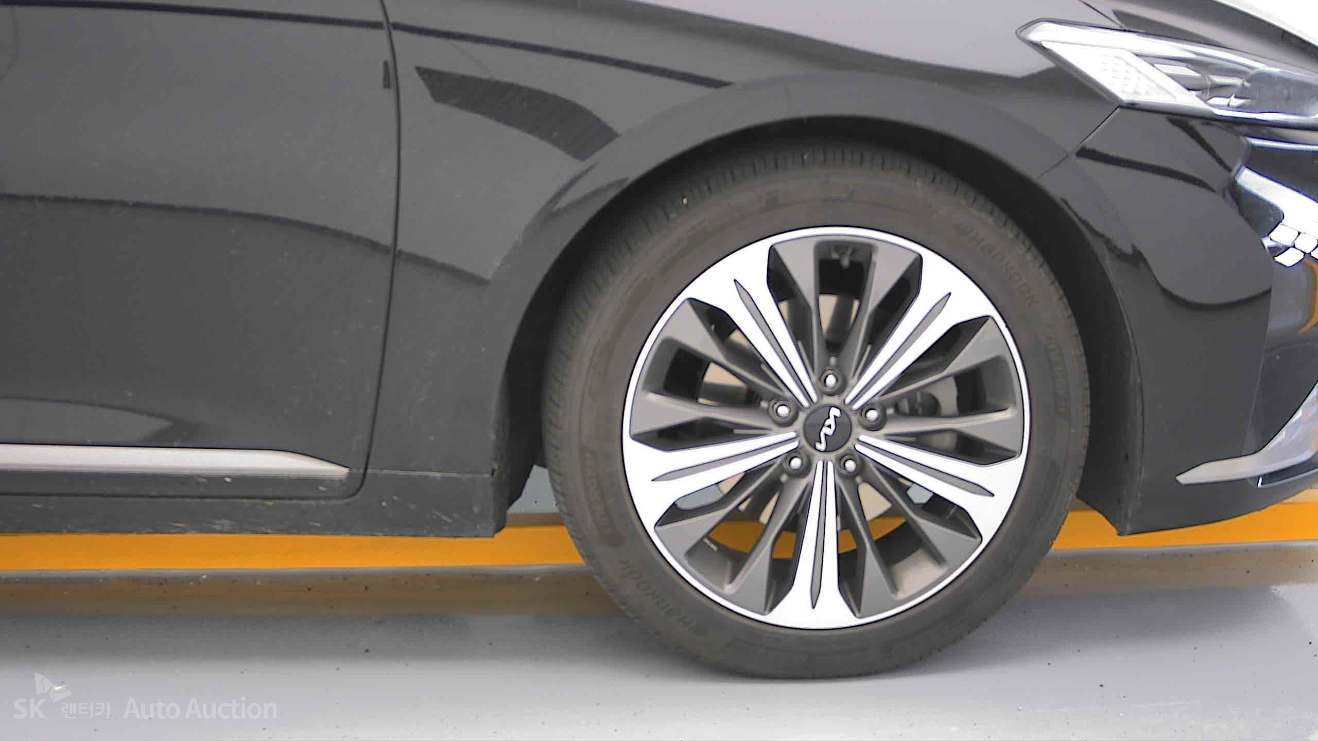 2022 - kia k8
