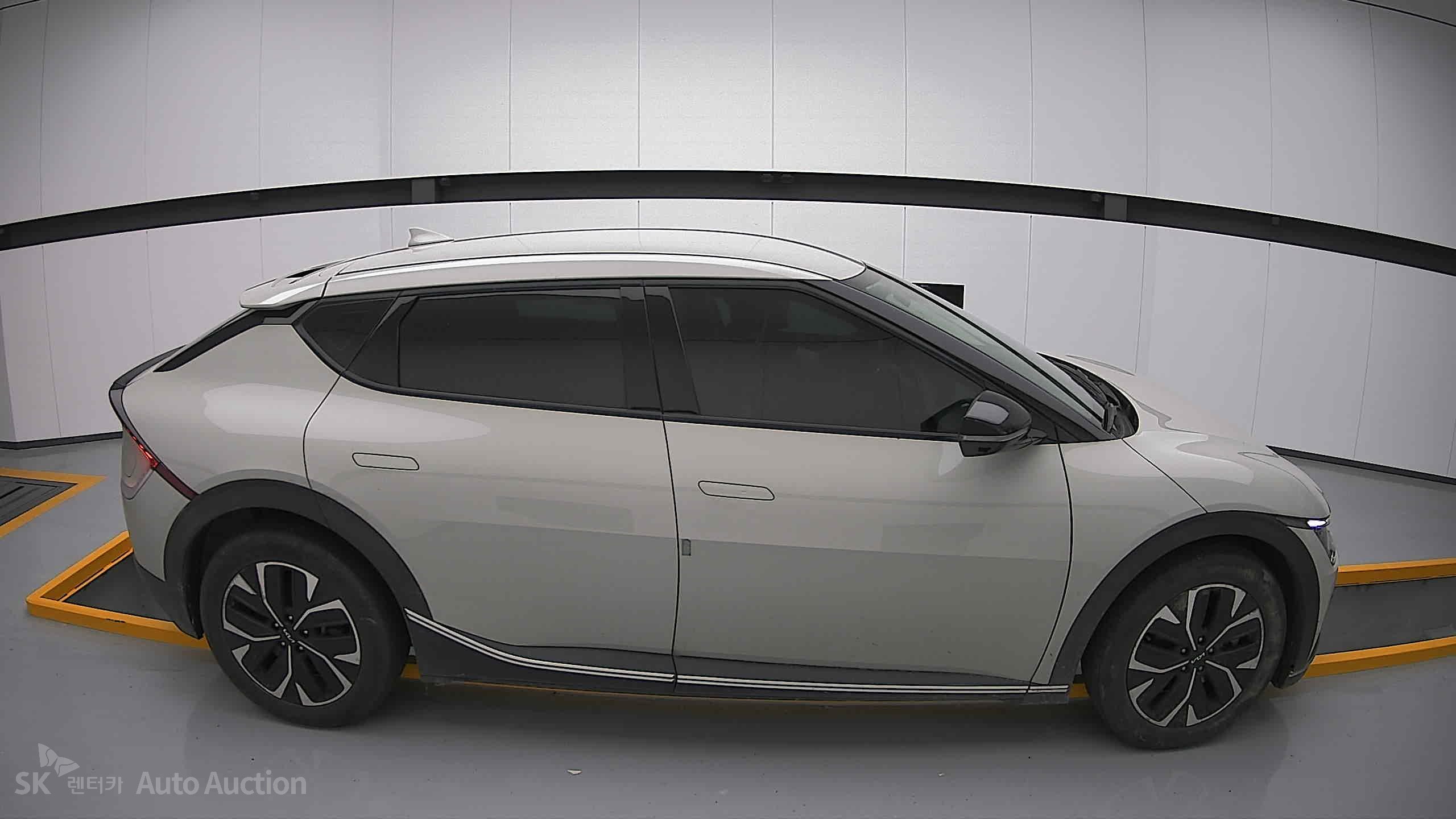 2022 - kia ev6