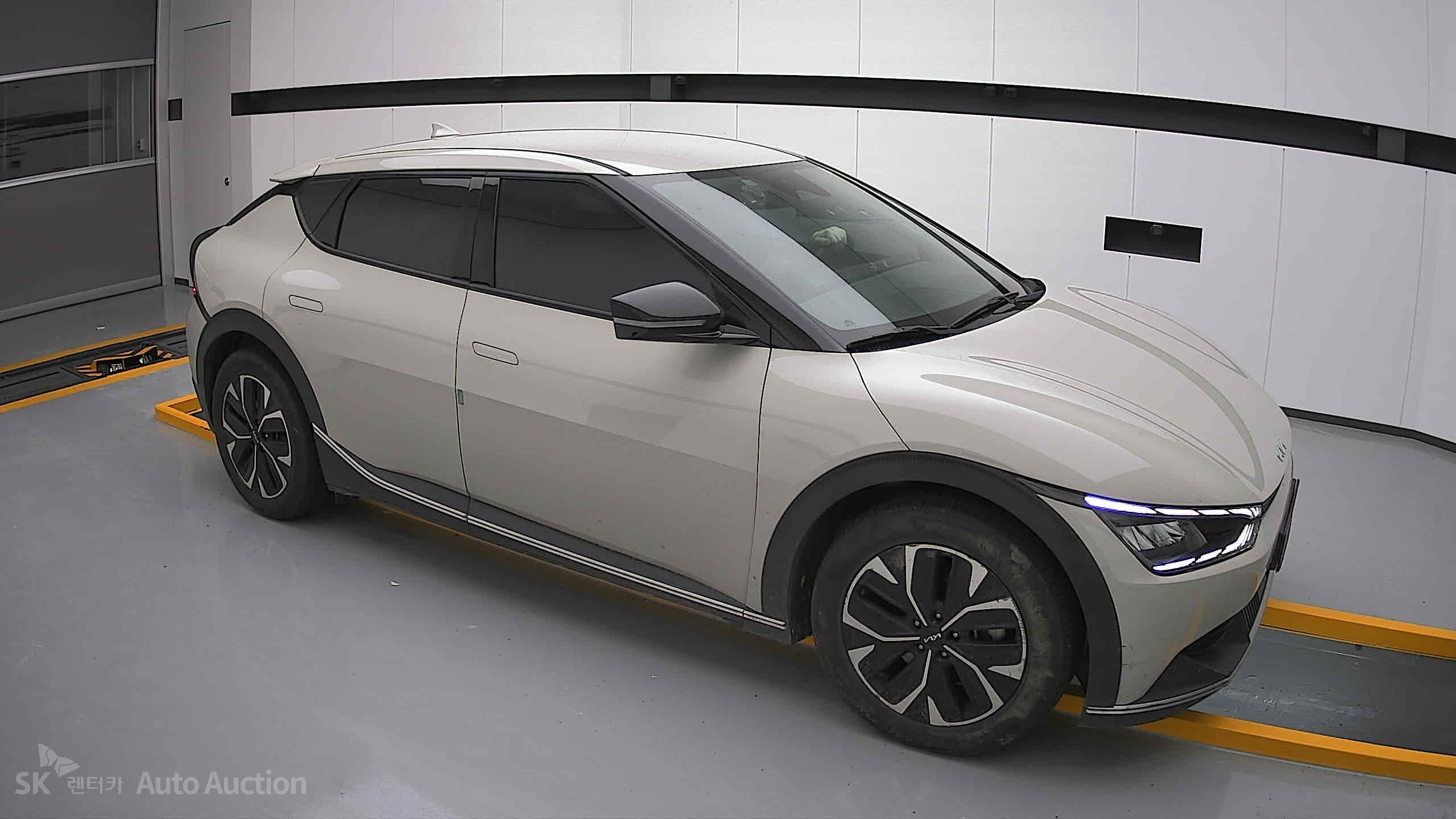 2022 - kia ev6