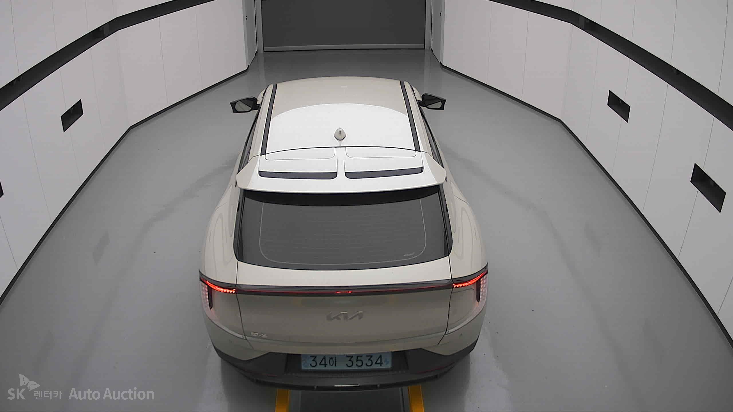 2022 - kia ev6
