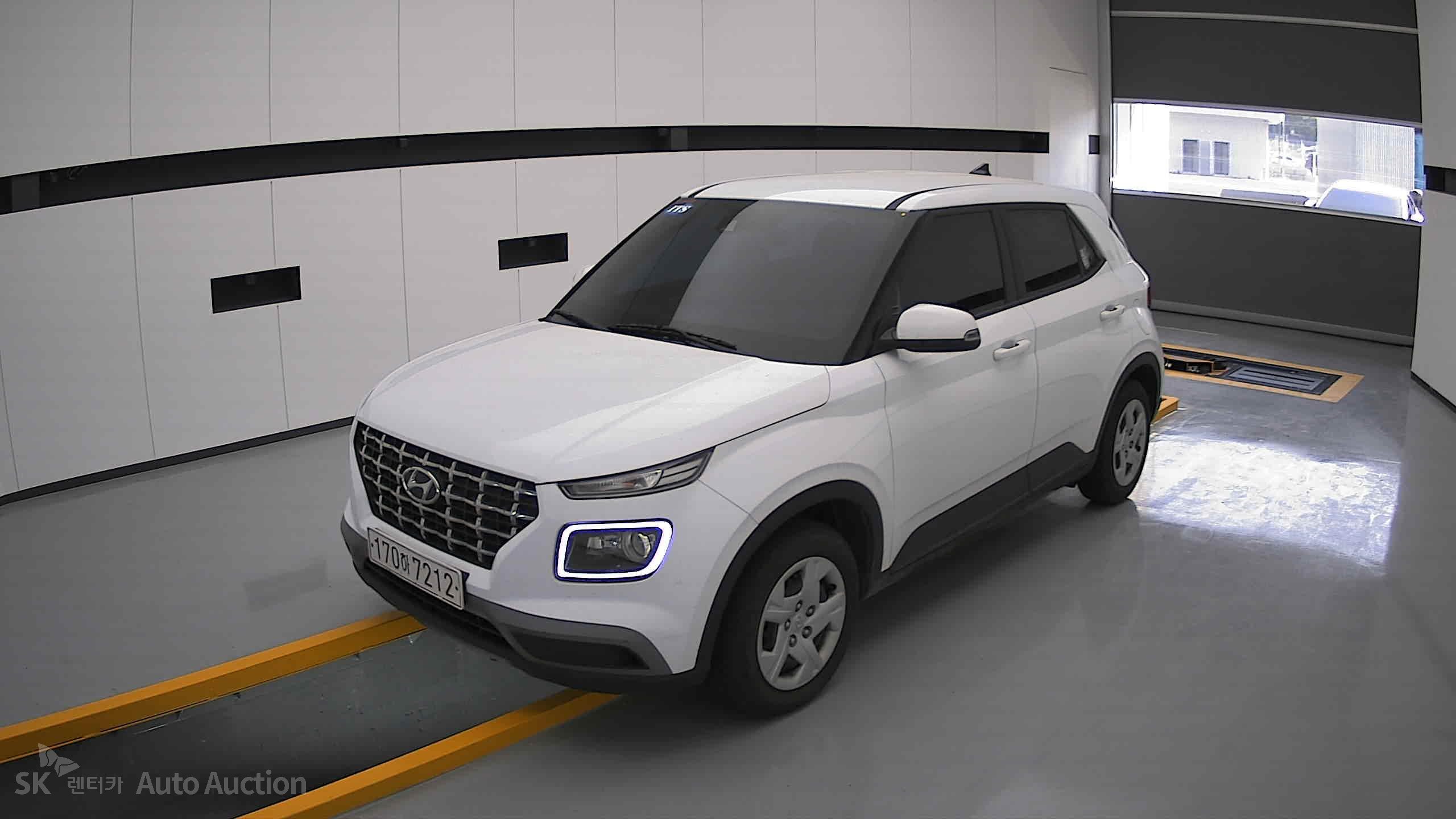 2021 - hyundai venue