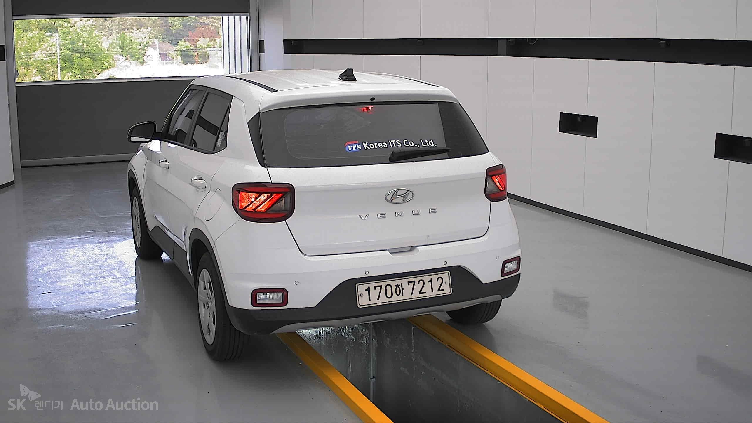 2021 - hyundai venue