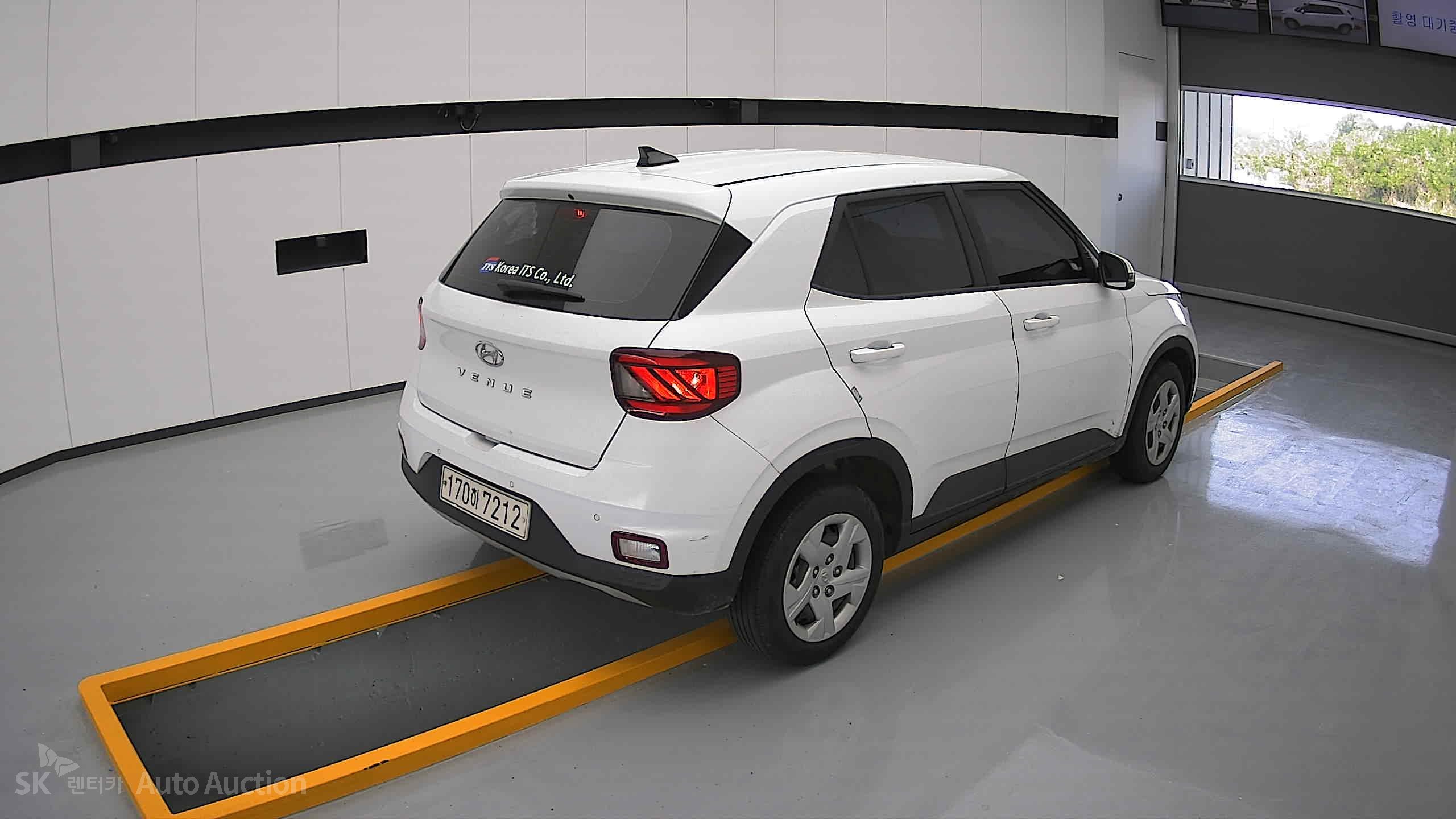2021 - hyundai venue