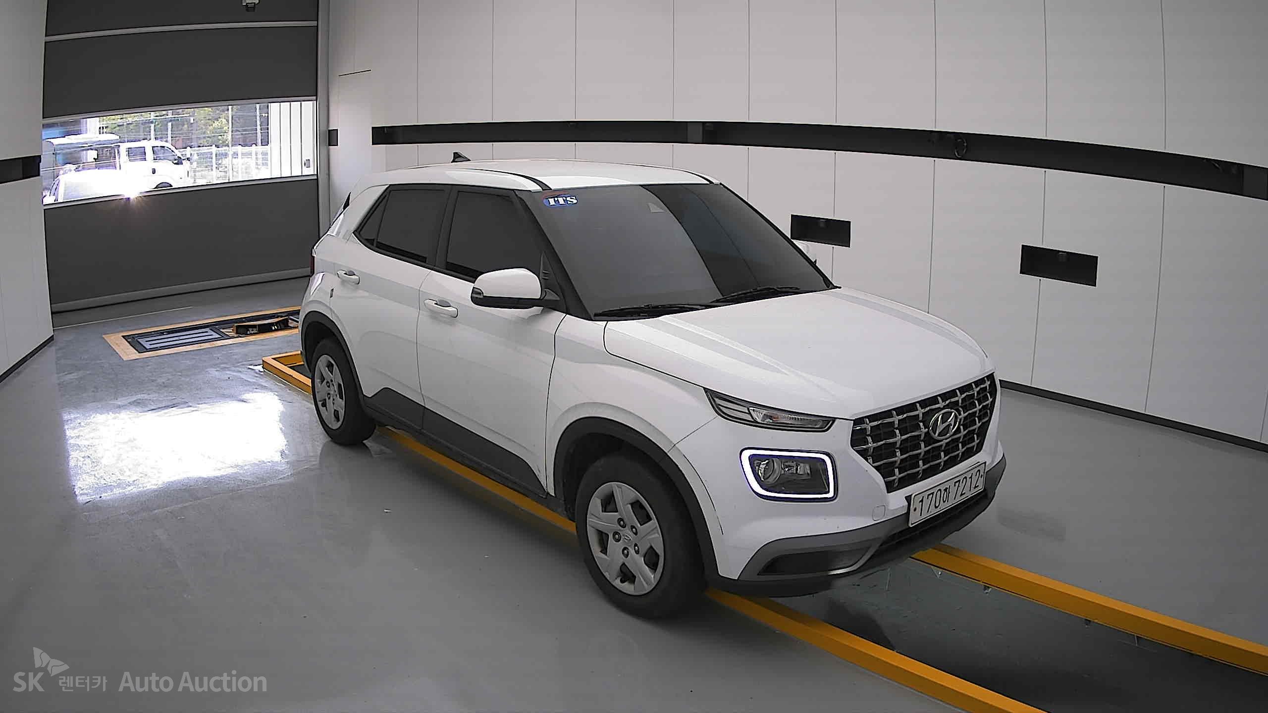 2021 - hyundai venue