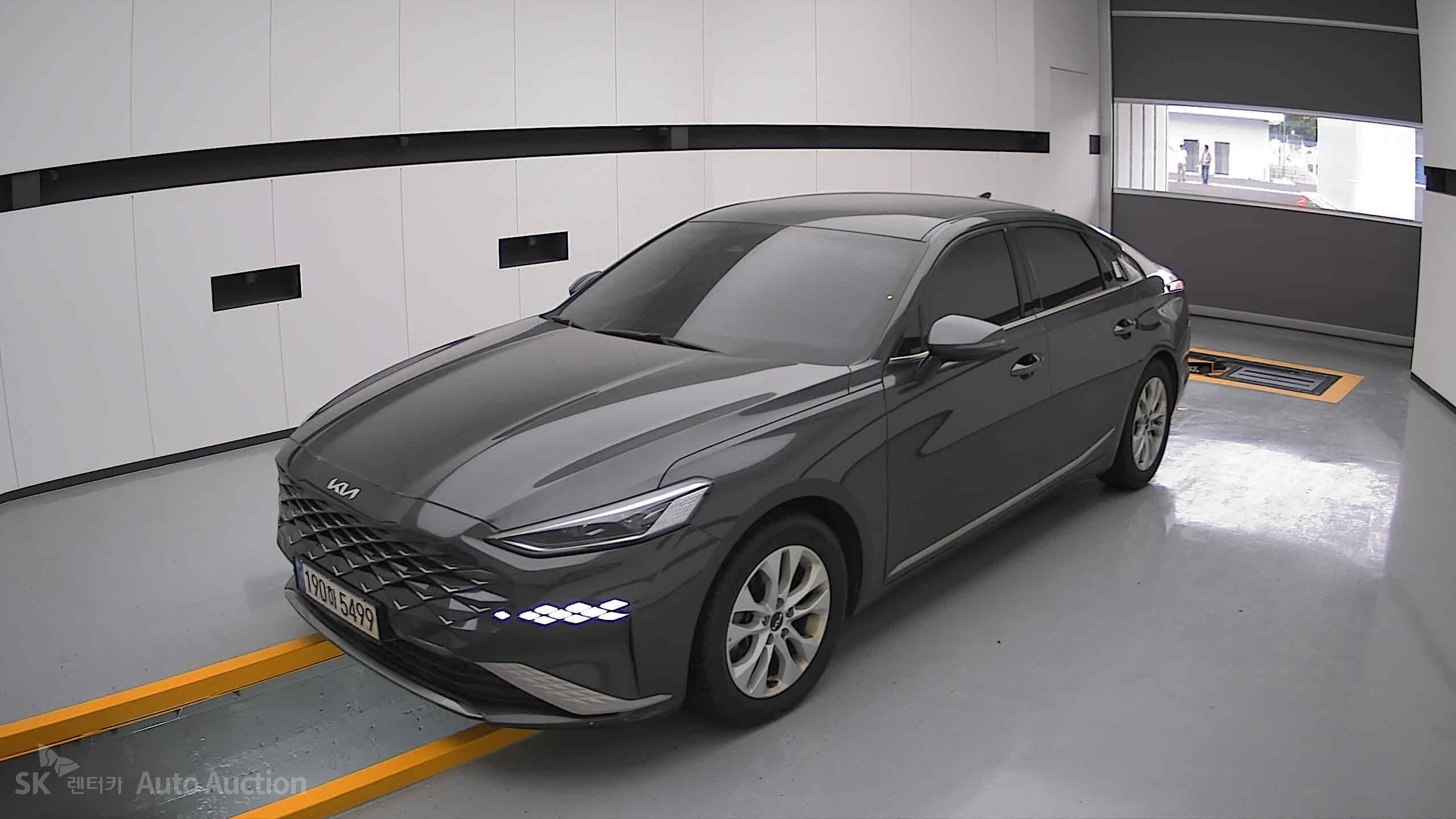 2022 - kia k8
