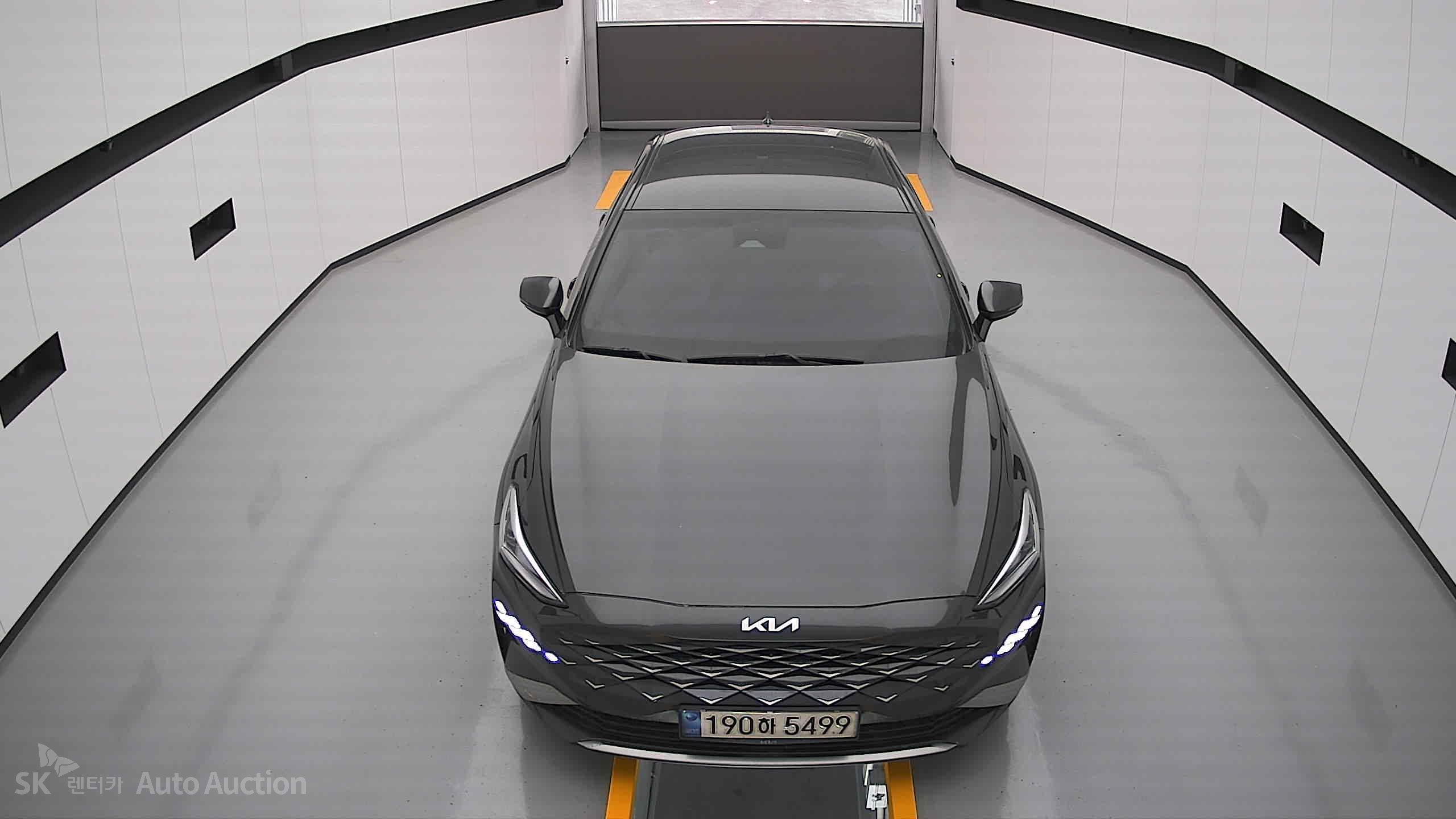 2022 - kia k8
