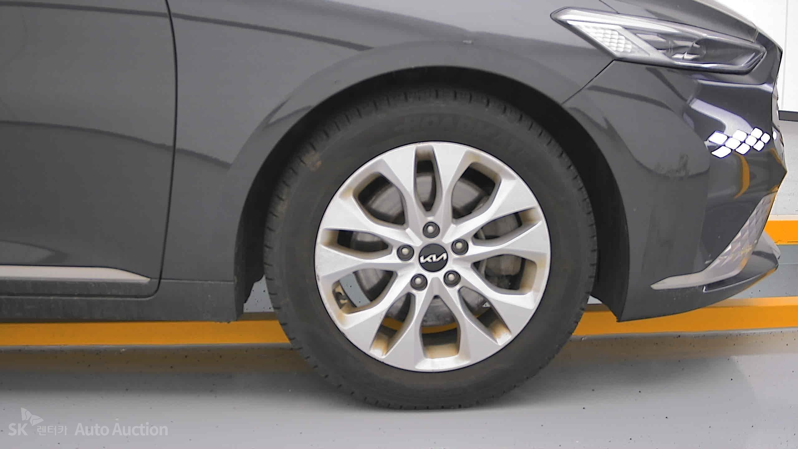 2022 - kia k8