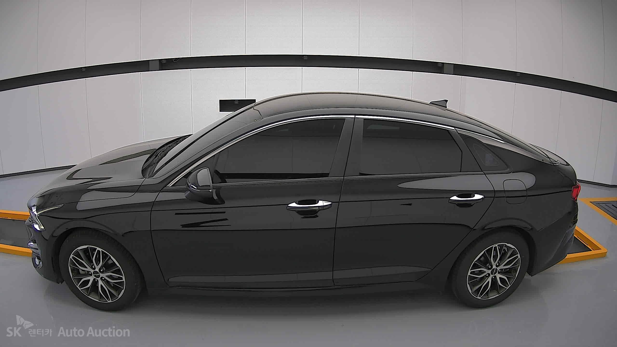 2022 - kia k5