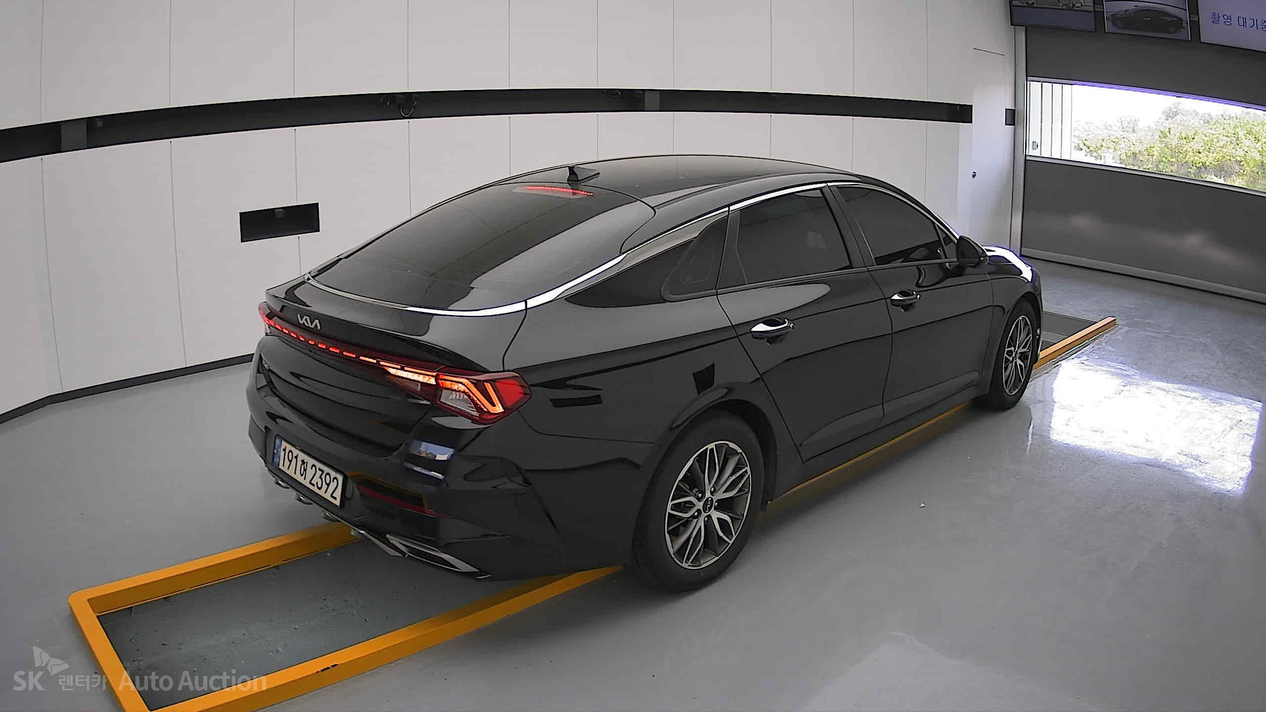 2022 - kia k5